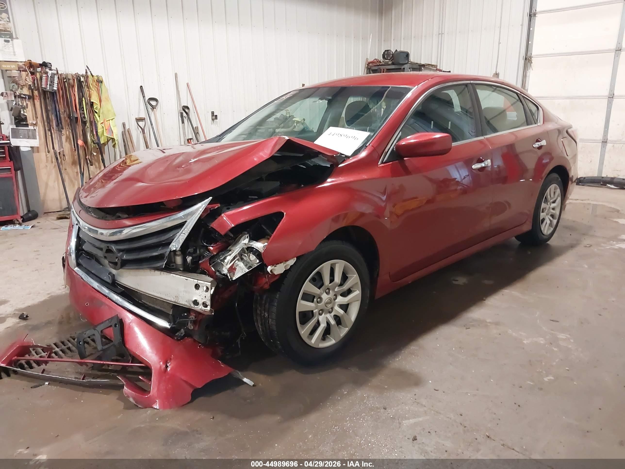 2015 Nissan Altima 2.5/2.5 S/2.5 Sl/2.5 Sv Red vin: 1N4AL3AP8FN903913