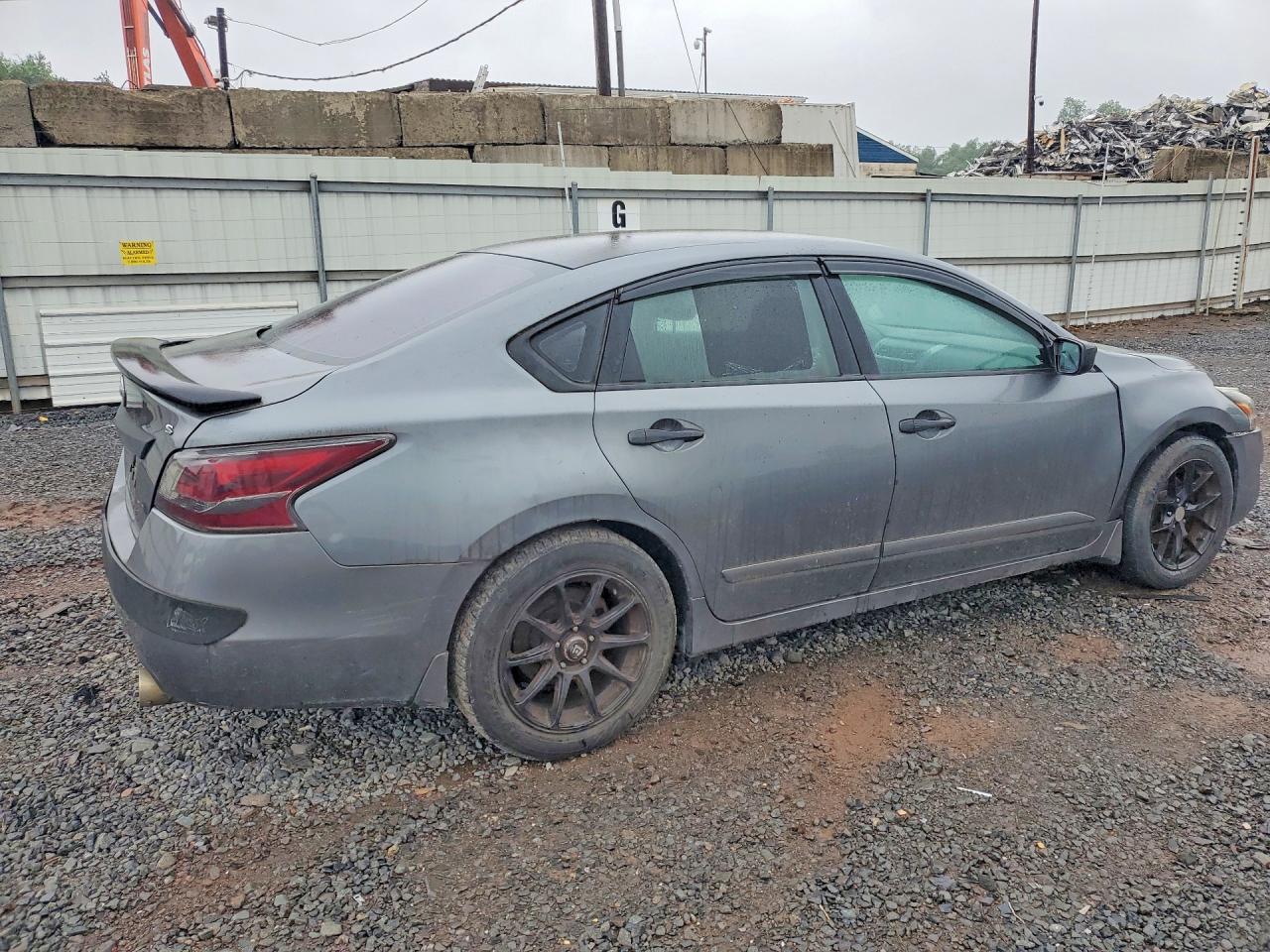2015 Nissan Altima Серый vin: 1N4AL3AP8FN905483