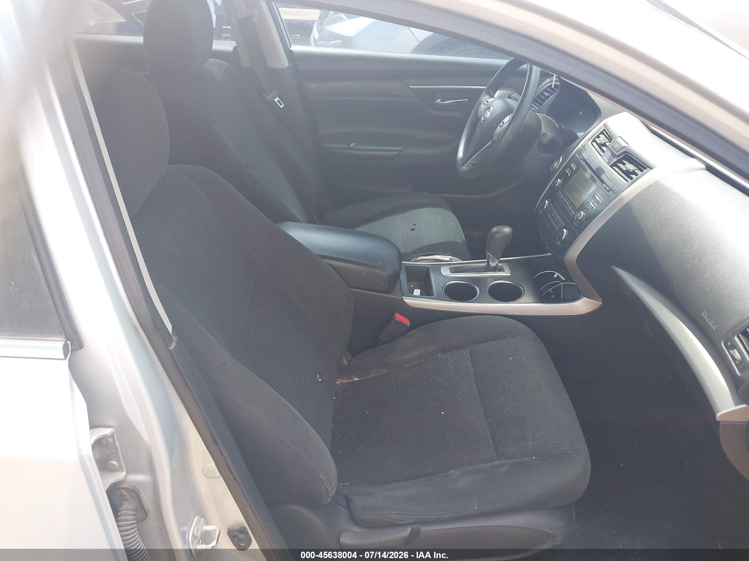 2015 Nissan Altima 2.5 S Silver vin: 1N4AL3AP8FN906133