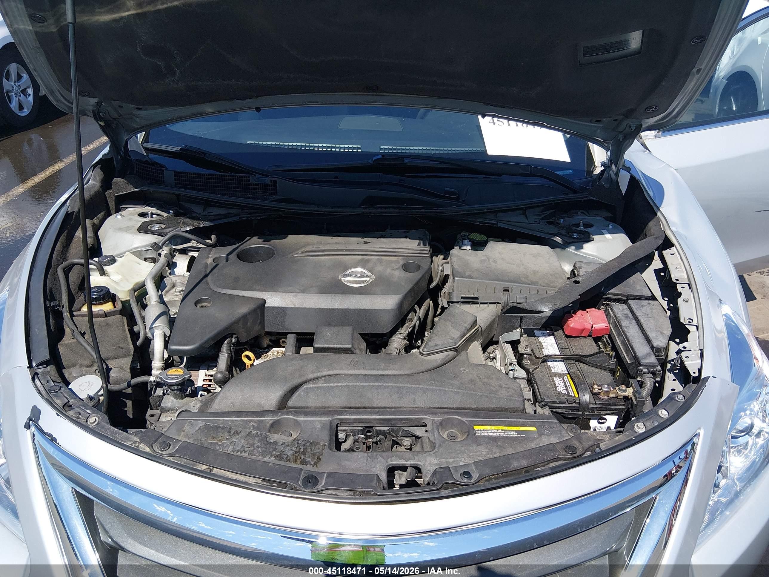 2015 Nissan Altima 2.5 S Silver vin: 1N4AL3AP8FN907329