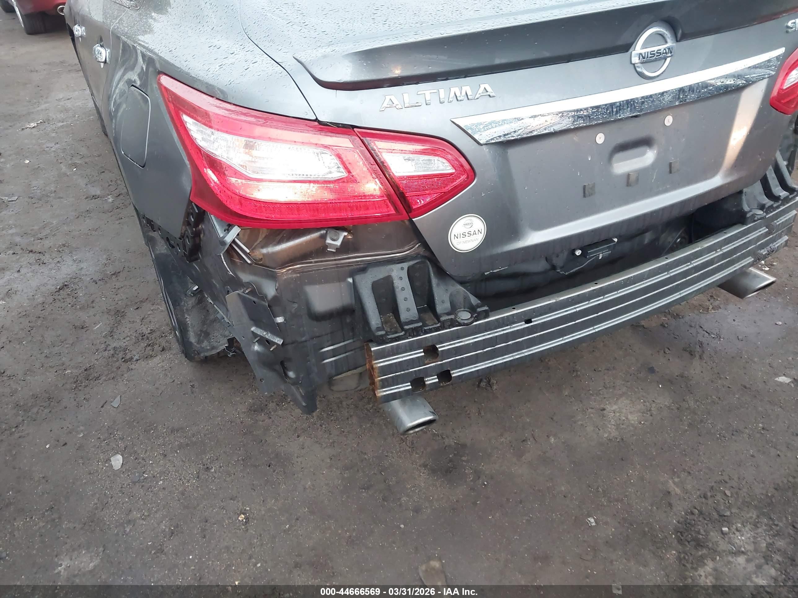 2016 Nissan Altima 2.5 Sr Серый vin: 1N4AL3AP8GC128865