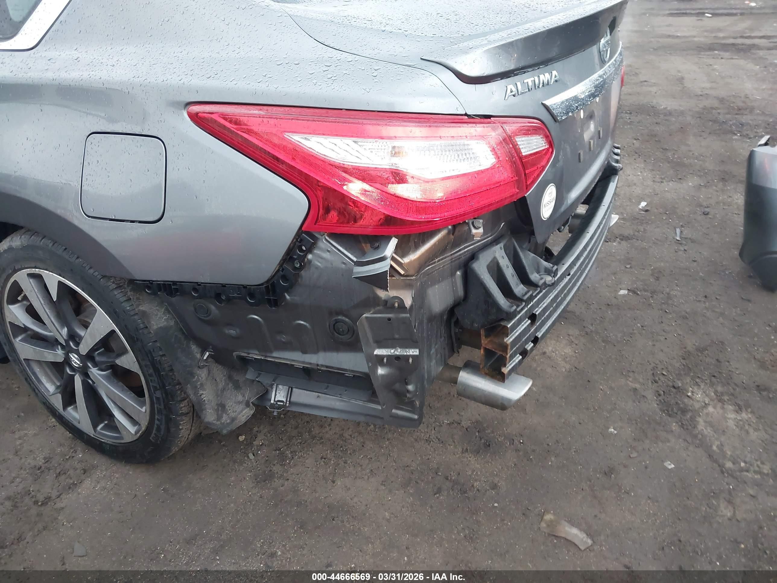 2016 Nissan Altima 2.5 Sr Серый vin: 1N4AL3AP8GC128865