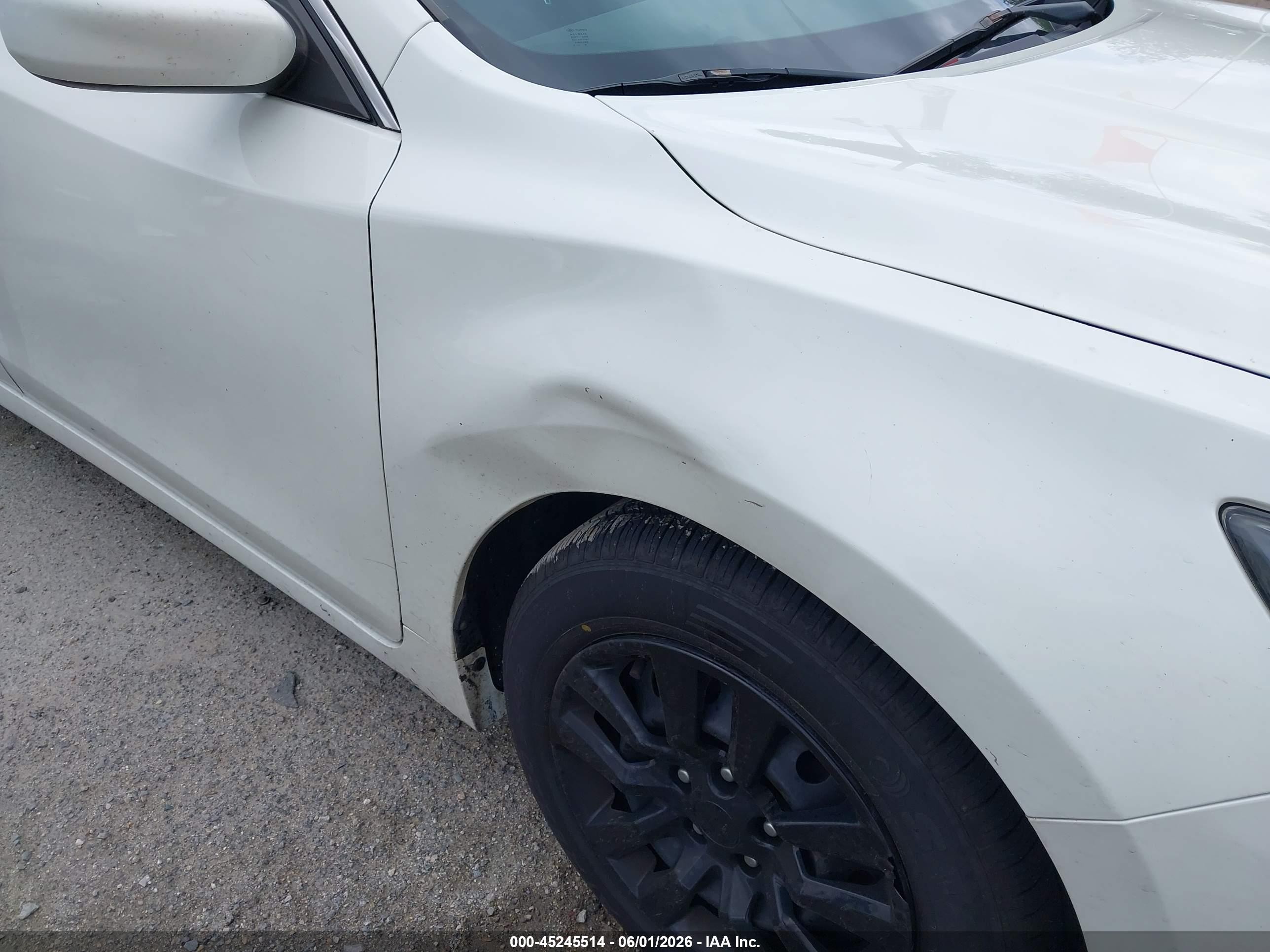 2016 Nissan Altima 2.5 S White vin: 1N4AL3AP8GC257527