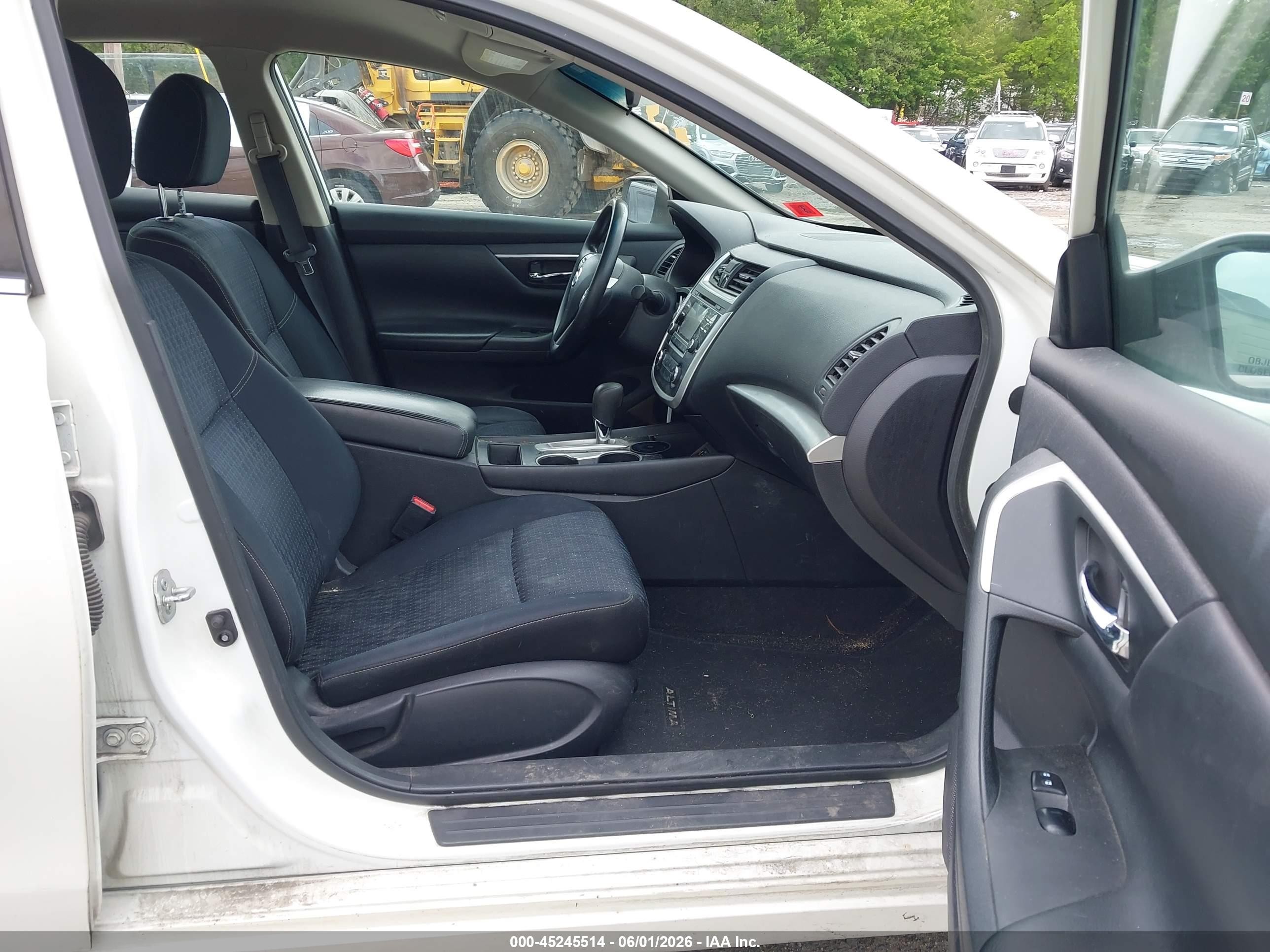 2016 Nissan Altima 2.5 S White vin: 1N4AL3AP8GC257527