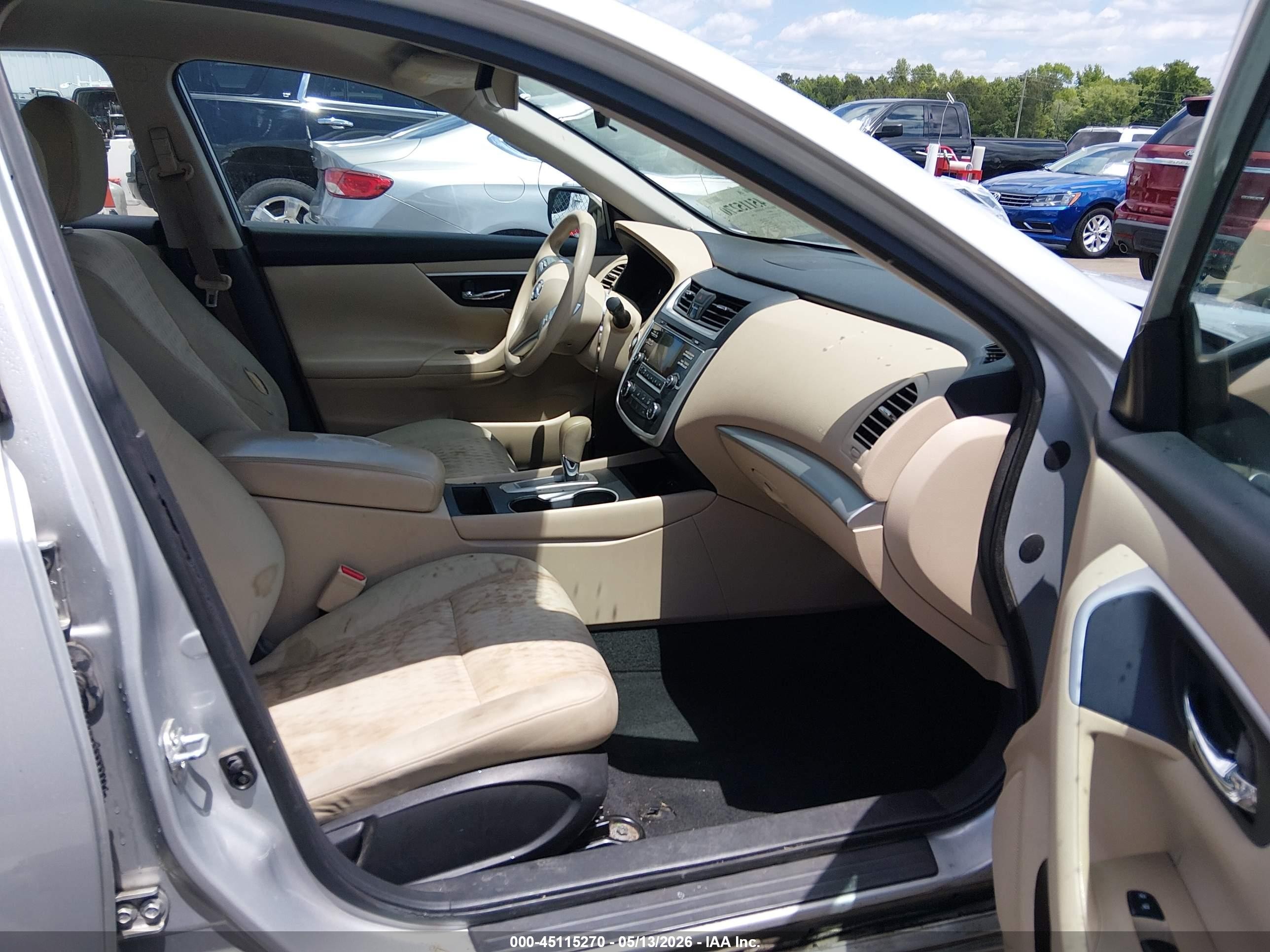 2016 Nissan Altima 2.5 S Серебряный vin: 1N4AL3AP8GN306133