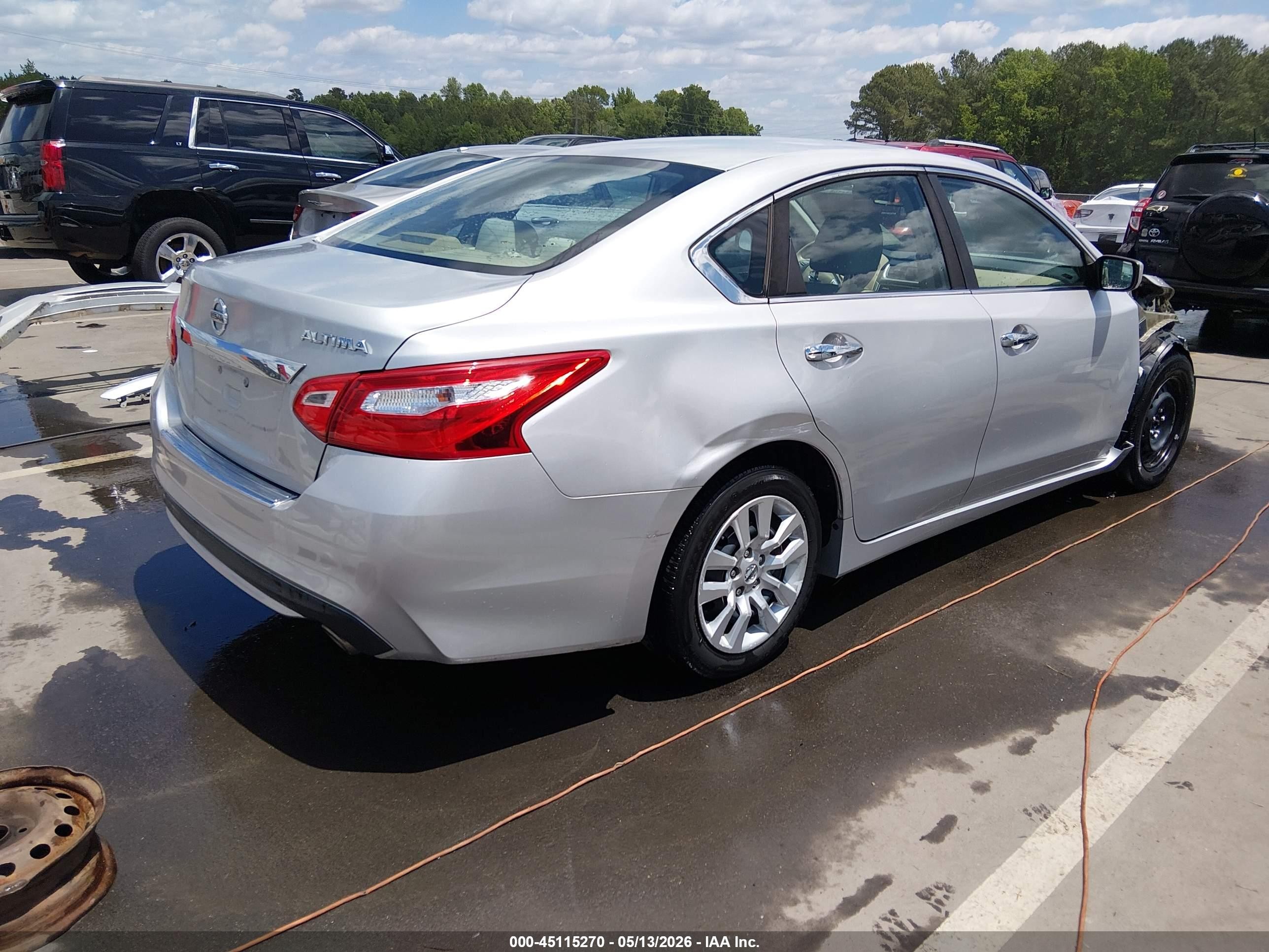 2016 Nissan Altima 2.5 S Серебряный vin: 1N4AL3AP8GN306133