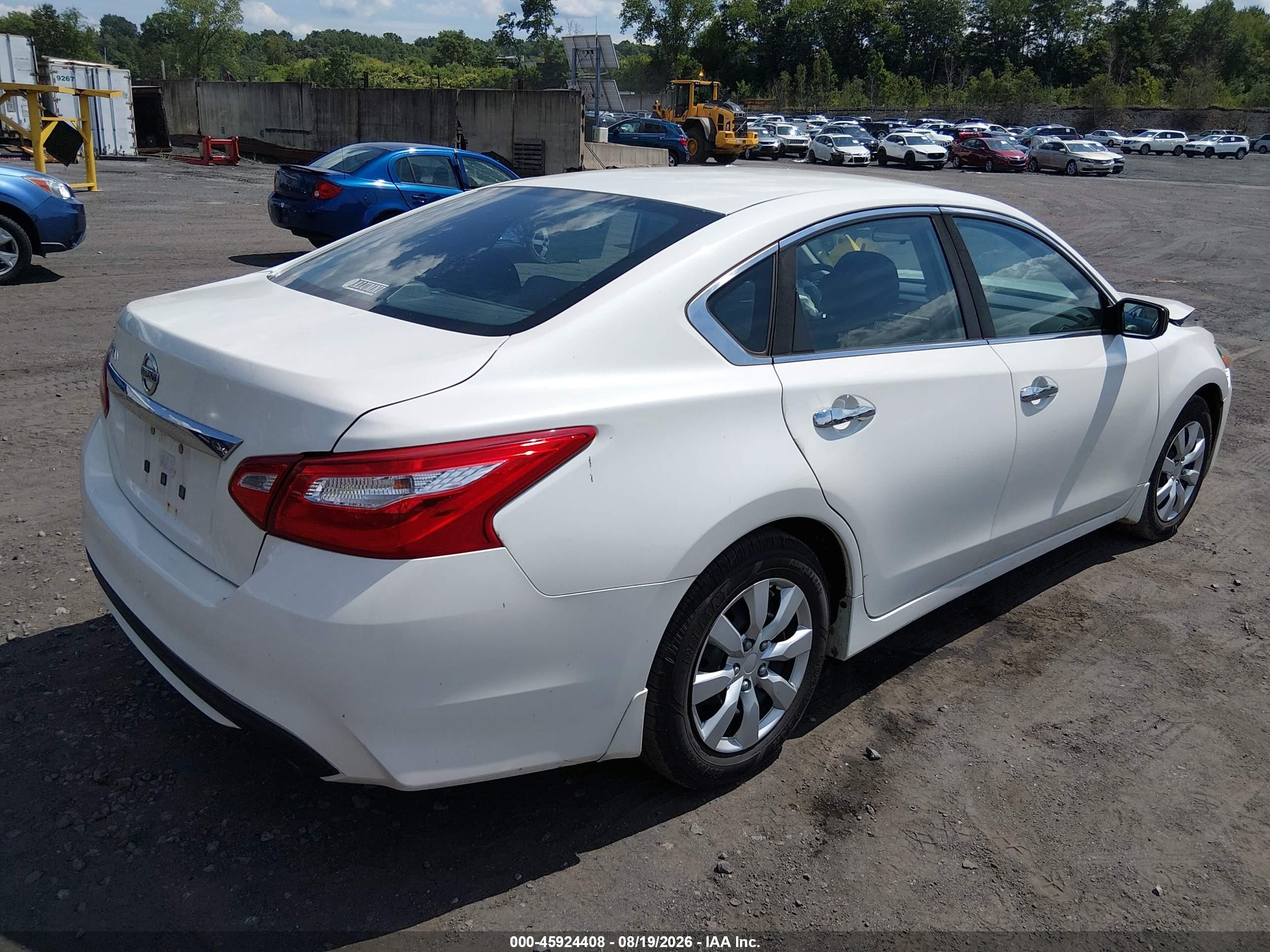 2017 Nissan Altima 2.5 S White vin: 1N4AL3AP8HN327582