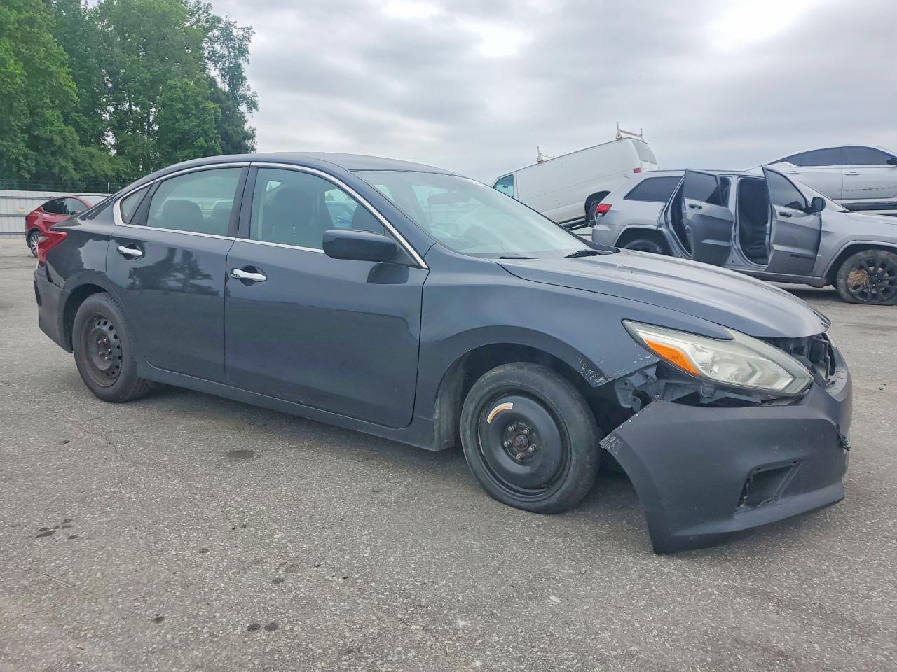 2018 Nissan Altima 2.5 S Черный vin: 1N4AL3AP8JC226897