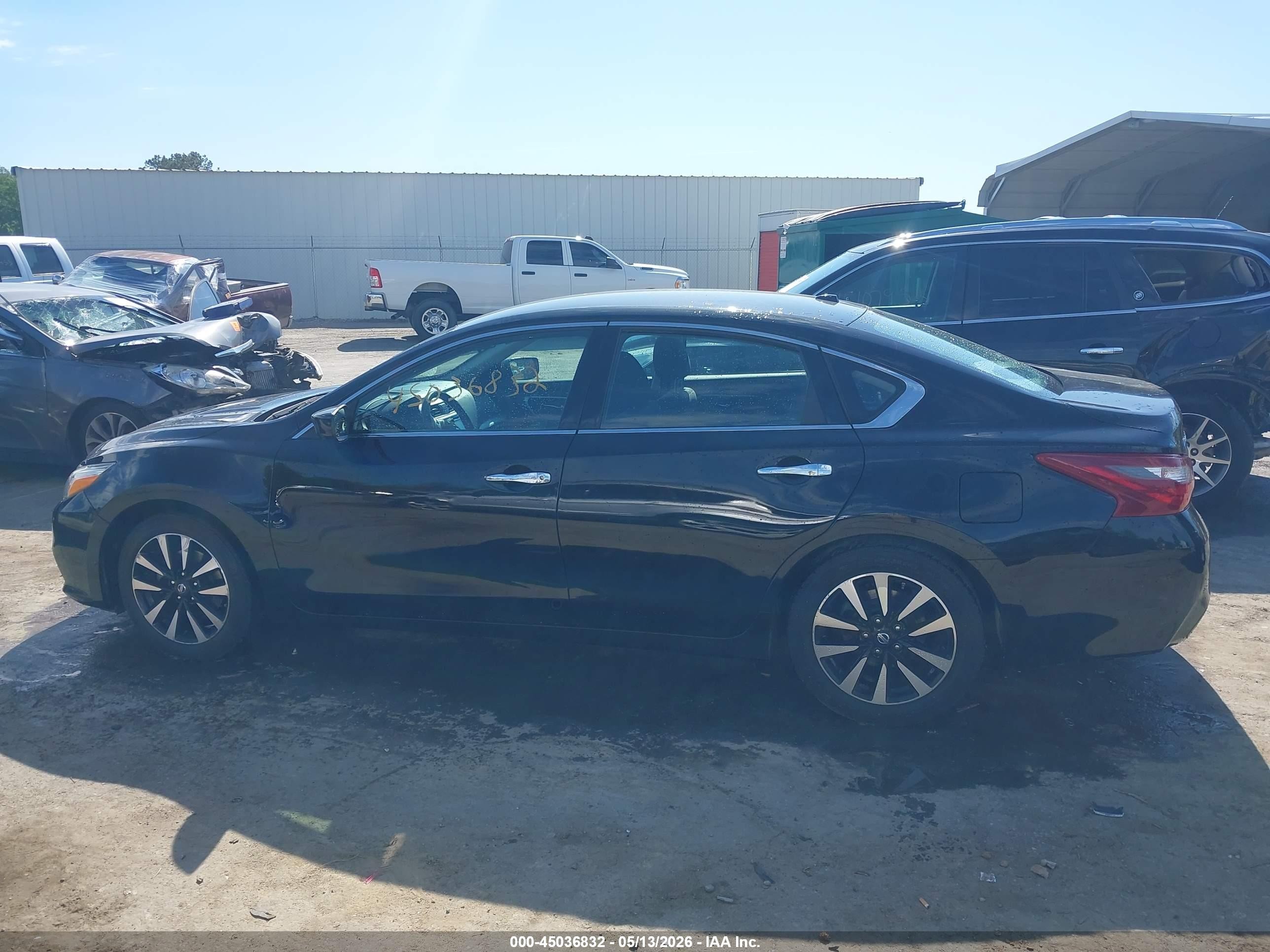 2018 Nissan Altima 2.5 Sv Black vin: 1N4AL3AP8JC248222