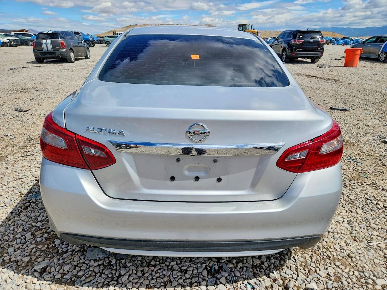 2018 Nissan Altima 2.5 S Silver vin: 1N4AL3AP8JC262413