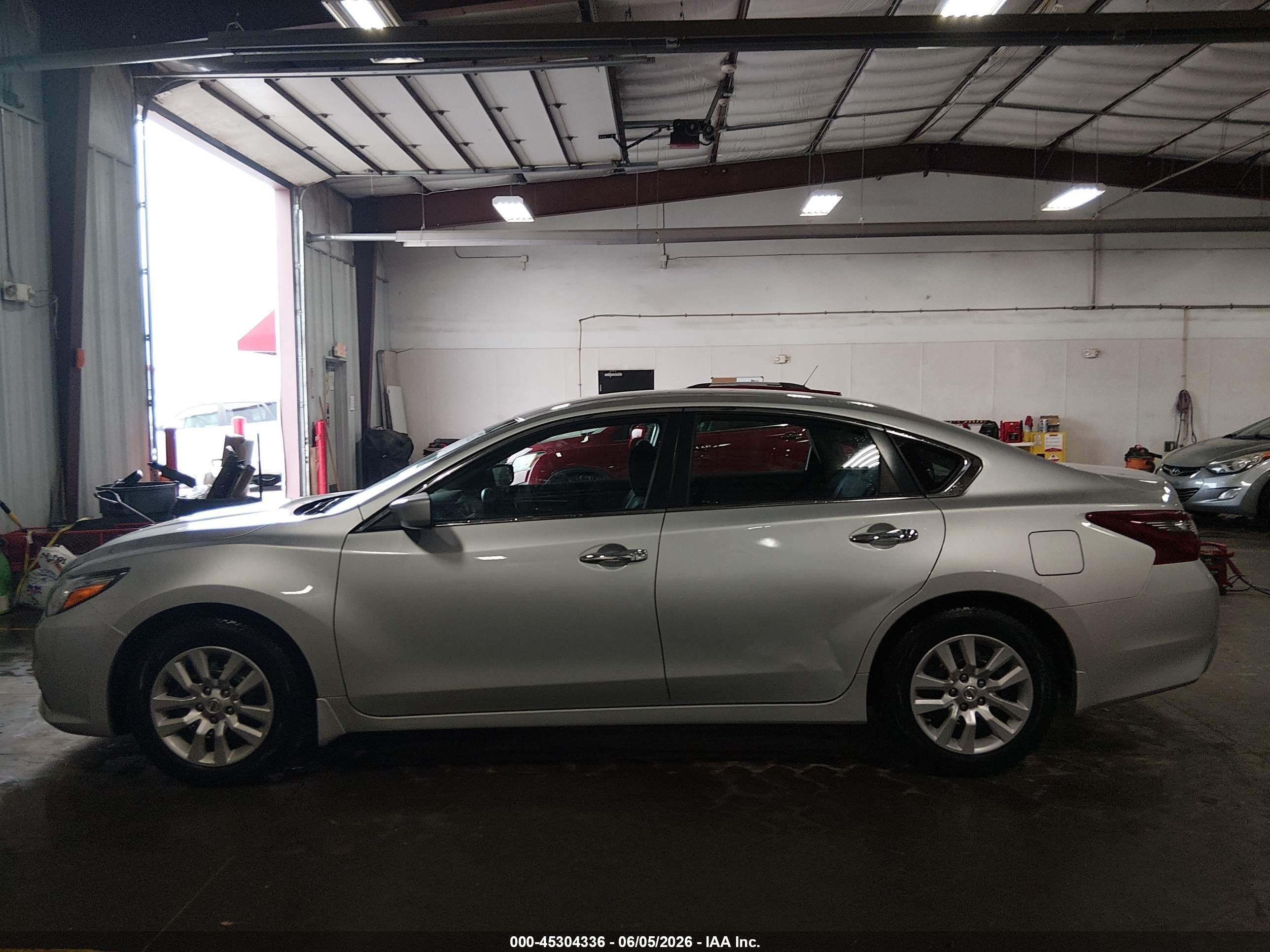2018 Nissan Altima 2.5 S Gray vin: 1N4AL3AP8JC476723