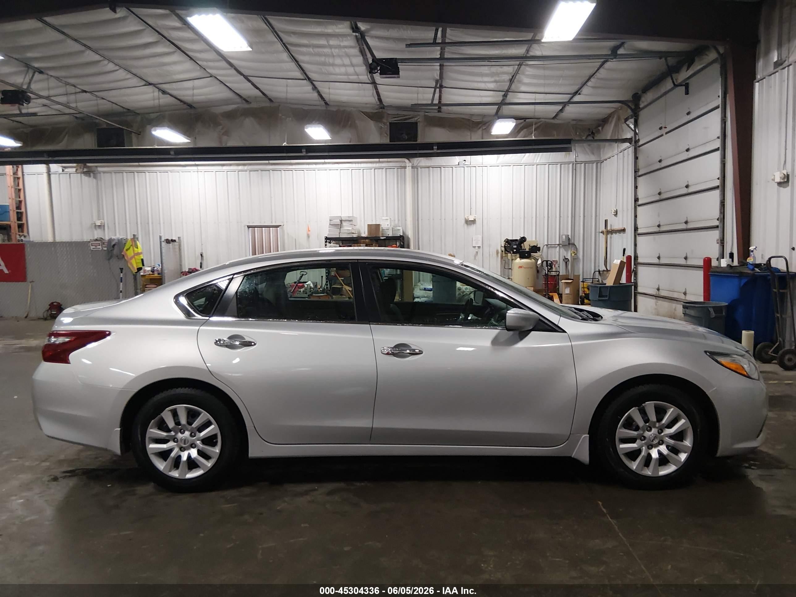 2018 Nissan Altima 2.5 S Gray vin: 1N4AL3AP8JC476723