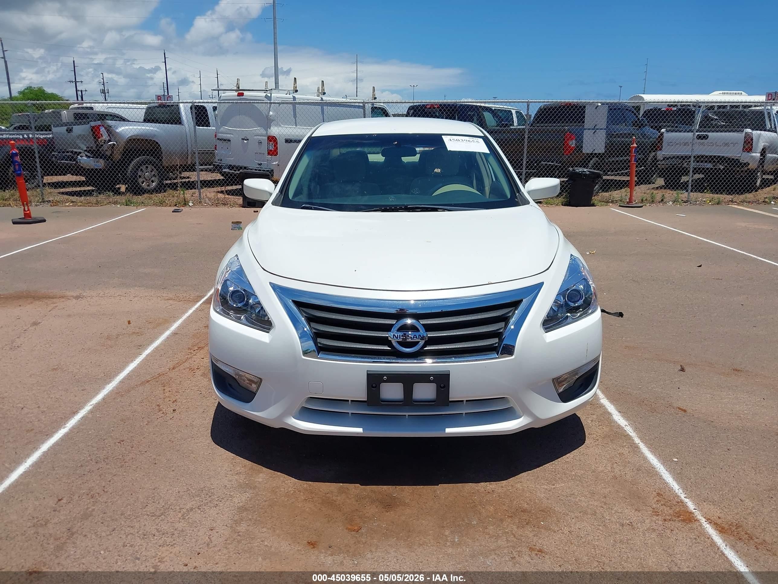 2013 Nissan Altima 2.5 S White vin: 1N4AL3AP9DC105221