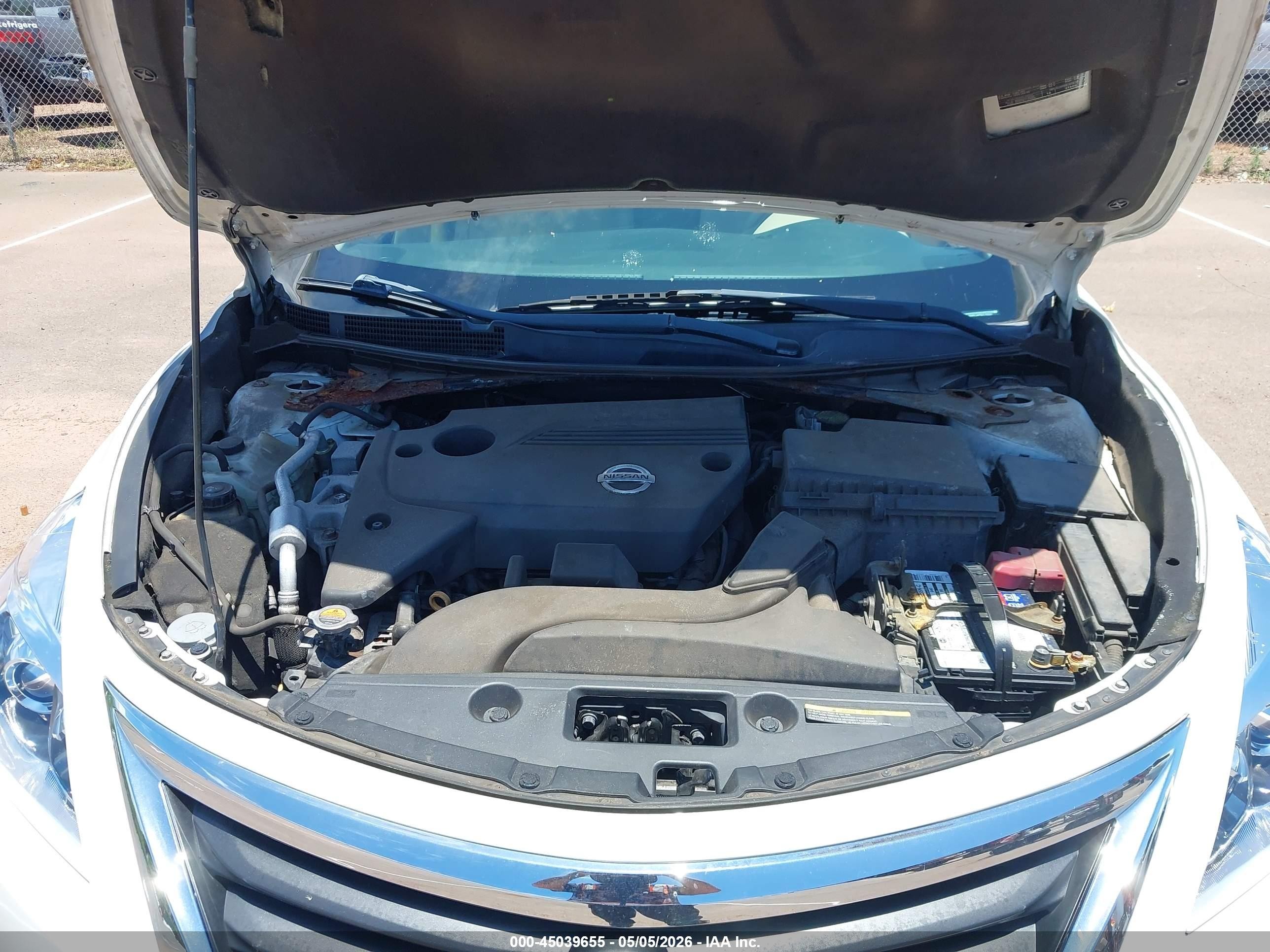 2013 Nissan Altima 2.5 S White vin: 1N4AL3AP9DC105221