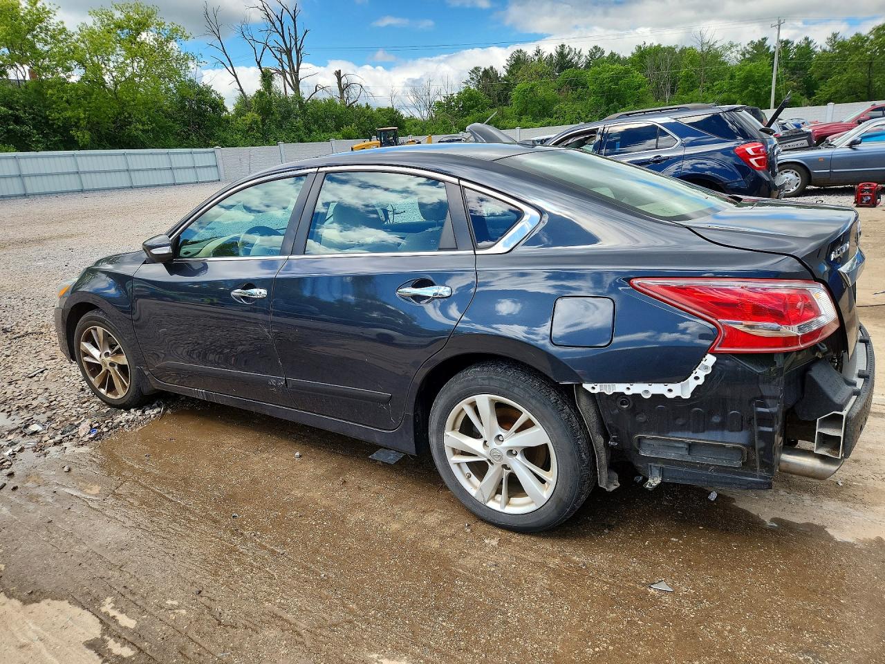 2013 Nissan Altima 2.5 Blue vin: 1N4AL3AP9DC152877