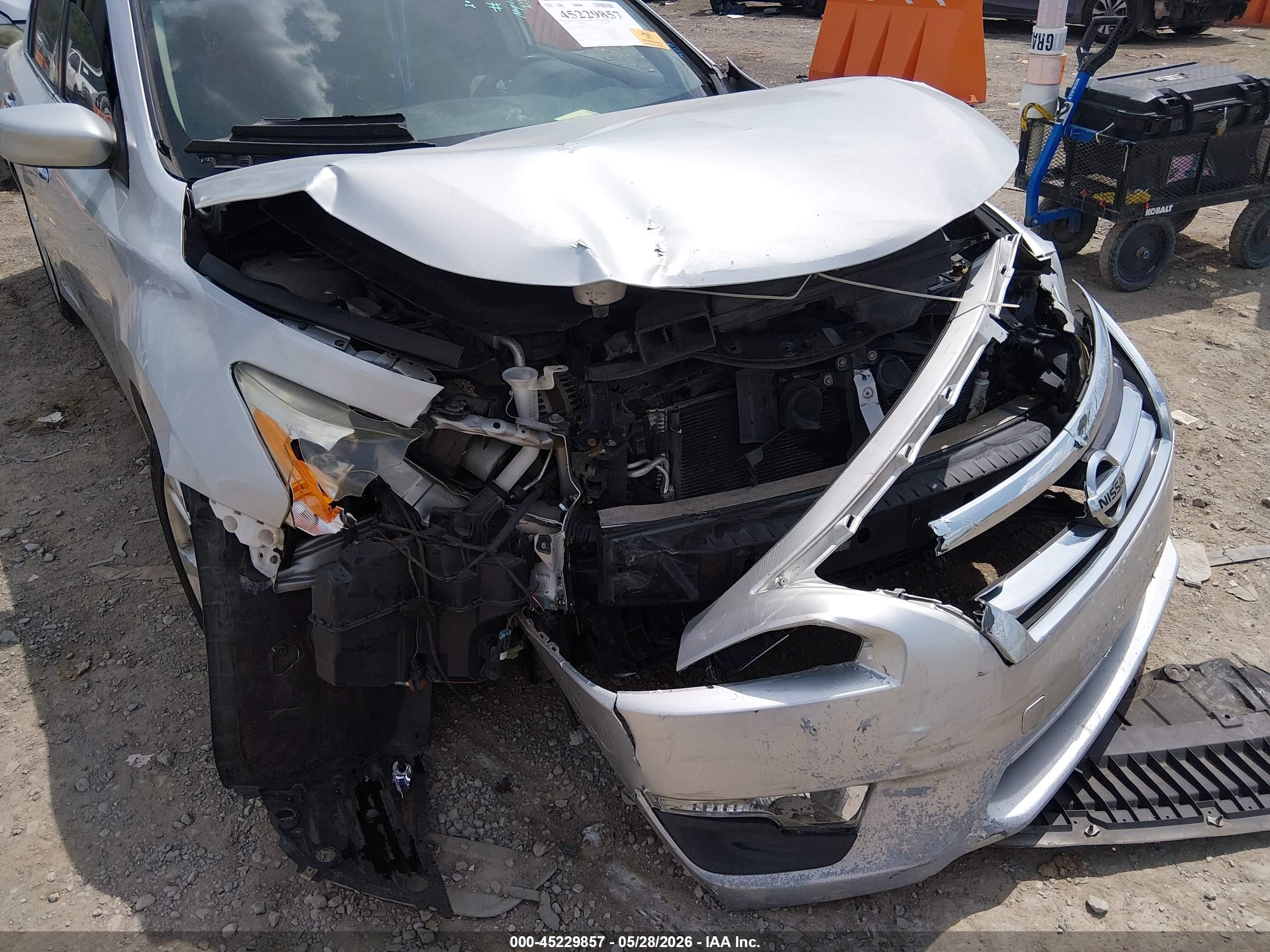 2013 Nissan Altima 2.5 Sv Silver vin: 1N4AL3AP9DC163720