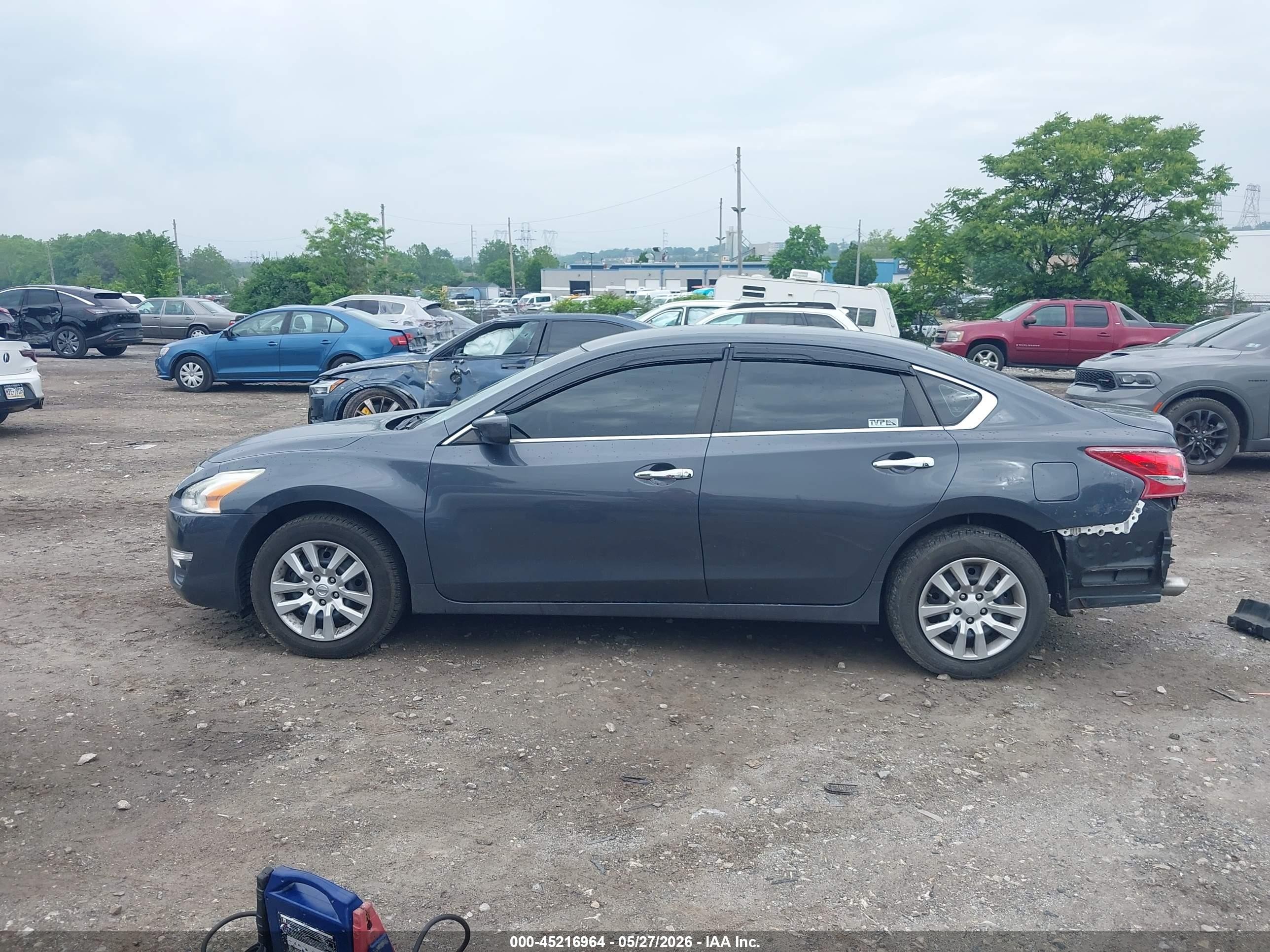 2013 Nissan Altima 2.5 S Gray vin: 1N4AL3AP9DC172935