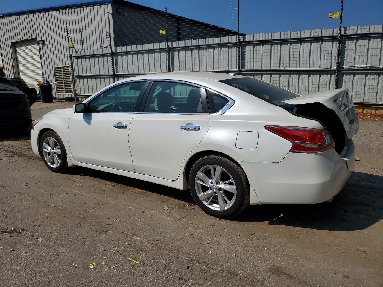 2013 Nissan Altima 2.5 White vin: 1N4AL3AP9DC173177