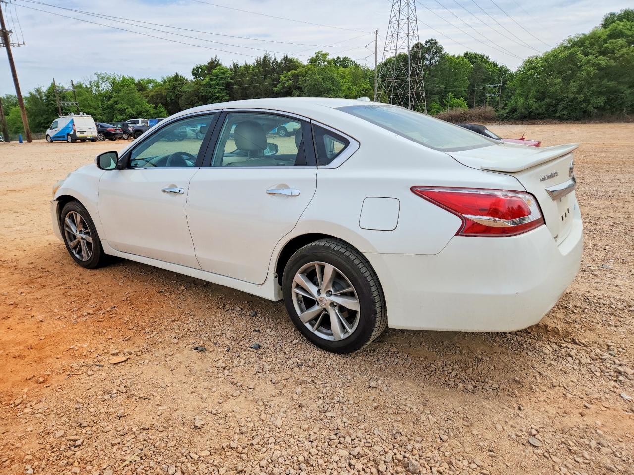 2013 Nissan Altima 2.5 White vin: 1N4AL3AP9DC191484