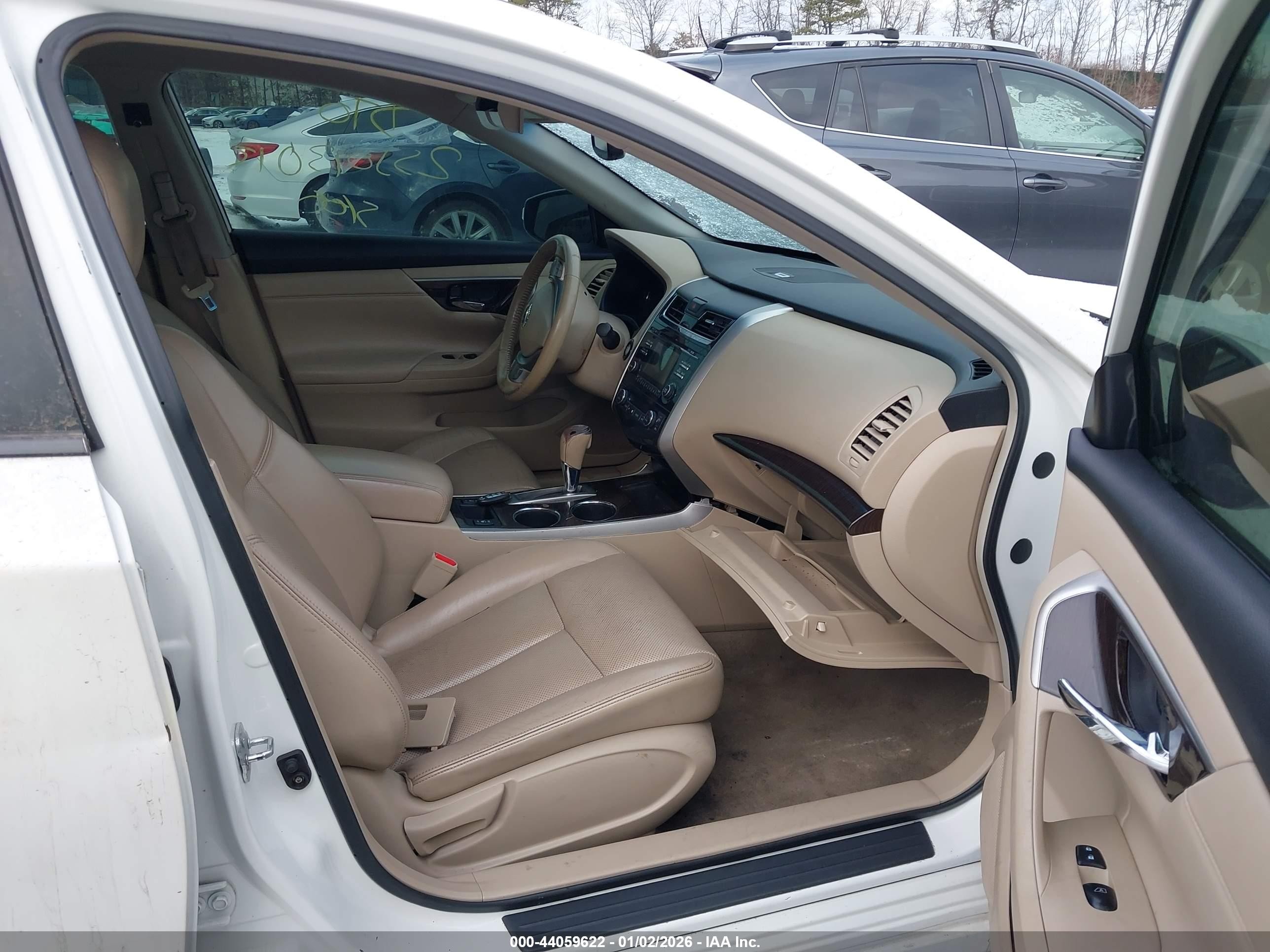 2013 Nissan Altima 2.5 Sl Белый vin: 1N4AL3AP9DC193882