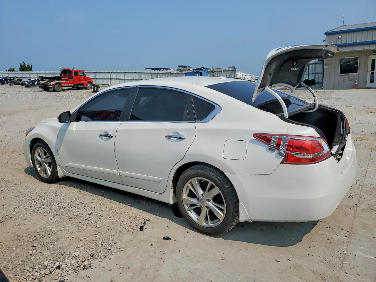 2013 Nissan Altima 2.5 White vin: 1N4AL3AP9DC201673