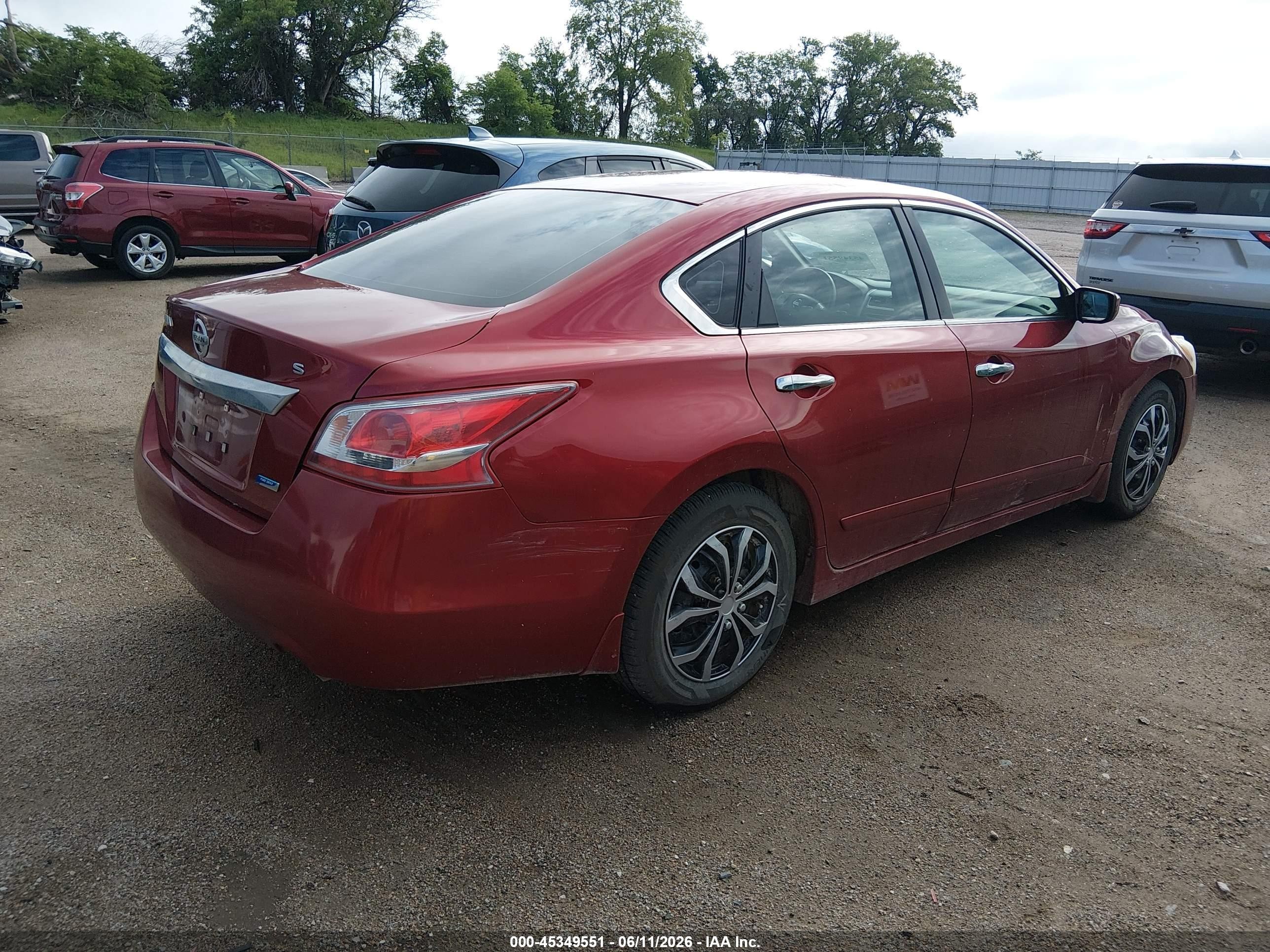 2013 Nissan Altima 2.5 S Red vin: 1N4AL3AP9DC245690