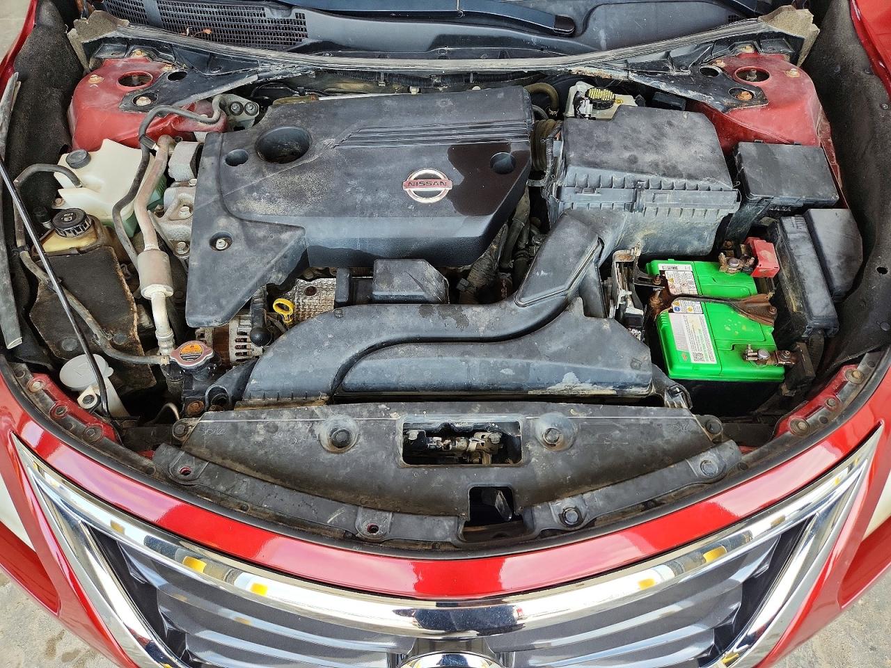 2013 Nissan Altima 2.5 Red vin: 1N4AL3AP9DC245690