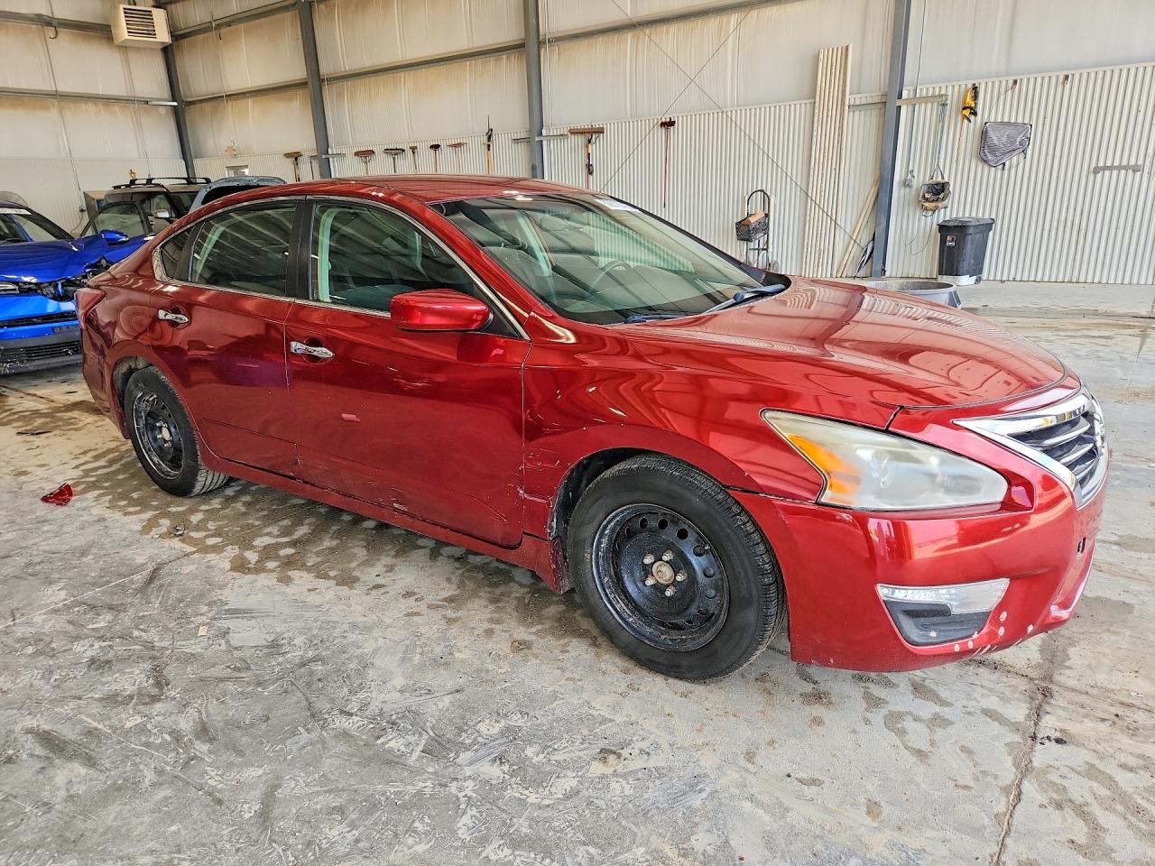 2013 Nissan Altima 2.5 Red vin: 1N4AL3AP9DC245690