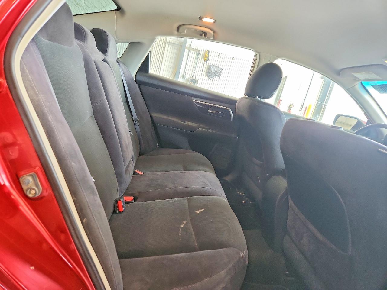 2013 Nissan Altima 2.5 Red vin: 1N4AL3AP9DC245690