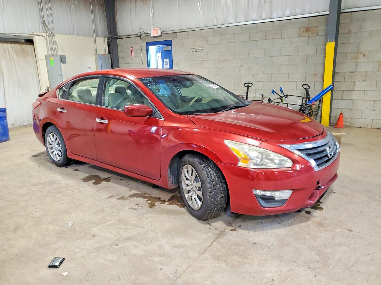 2013 Nissan Altima 2.5 Red vin: 1N4AL3AP9DC249187
