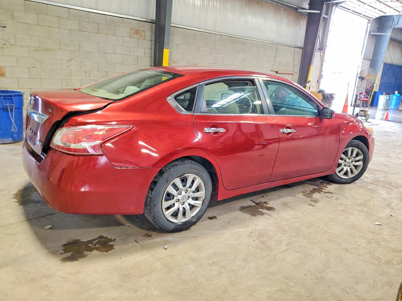 2013 Nissan Altima 2.5 Red vin: 1N4AL3AP9DC249187