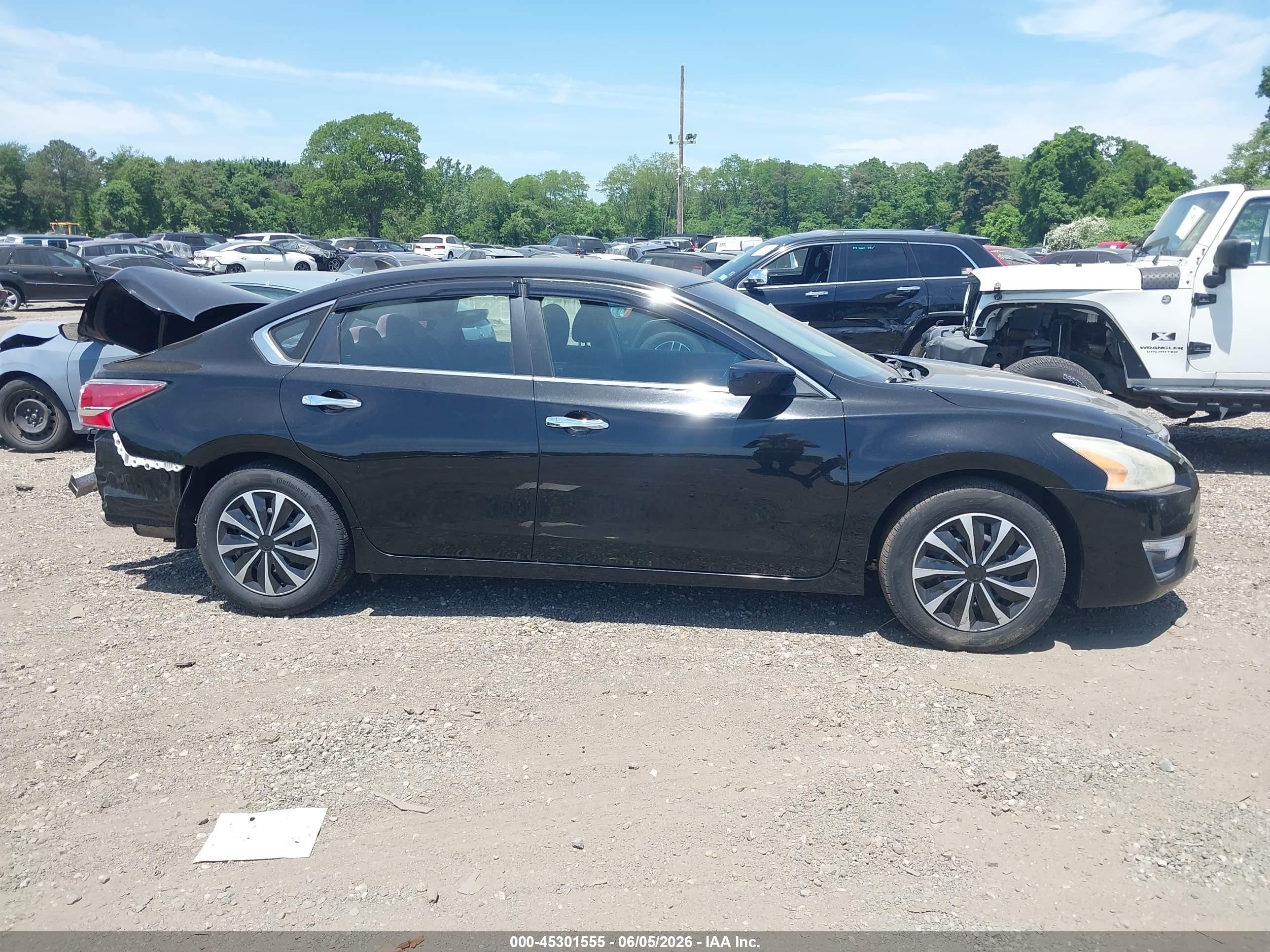 2013 Nissan Altima 2.5 S Black vin: 1N4AL3AP9DC254390