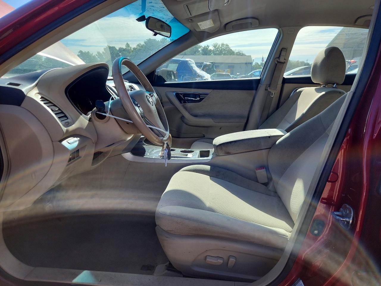 2013 Nissan Altima 2.5 Red vin: 1N4AL3AP9DC264384