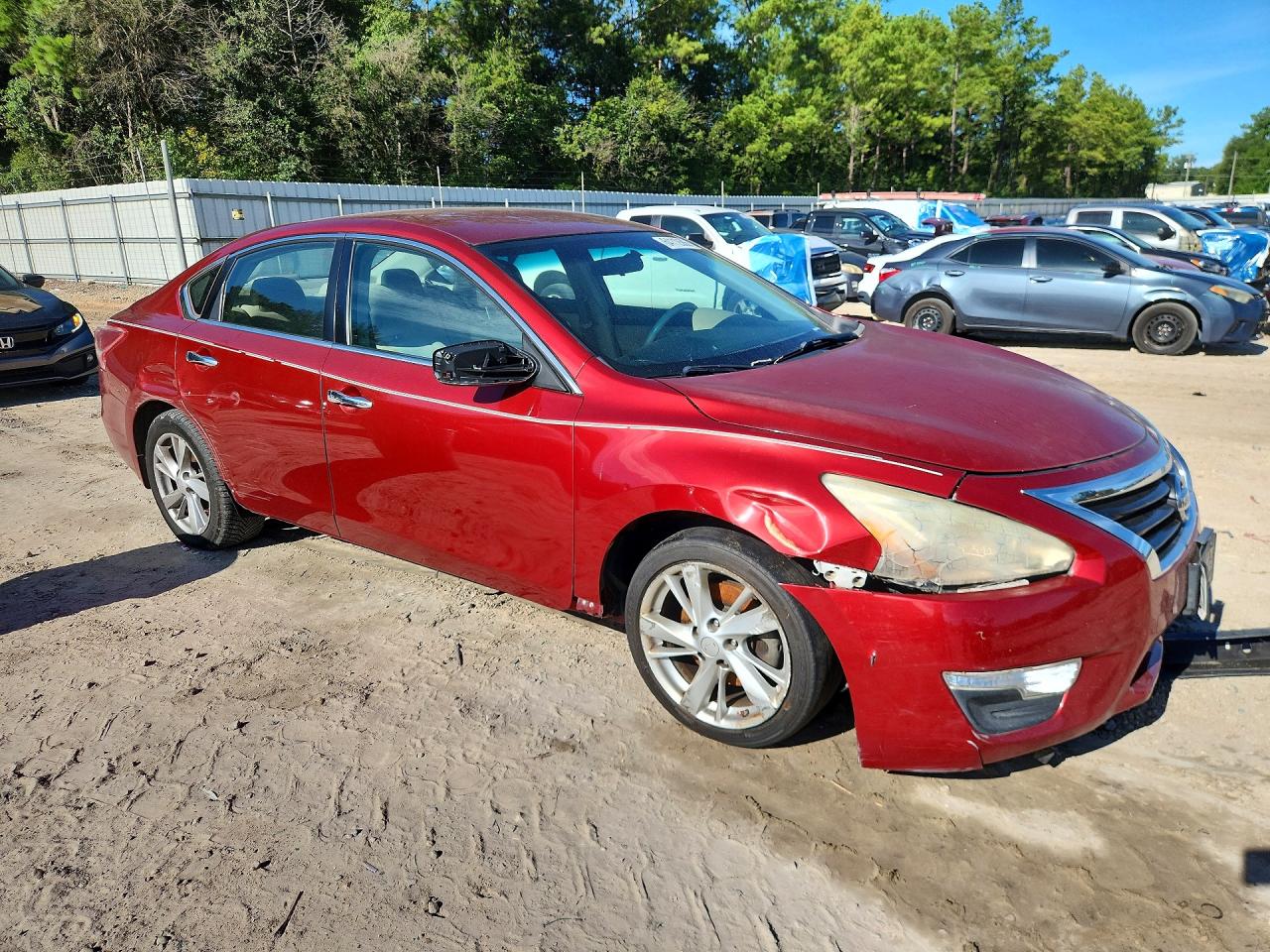 2013 Nissan Altima 2.5 Red vin: 1N4AL3AP9DC264384