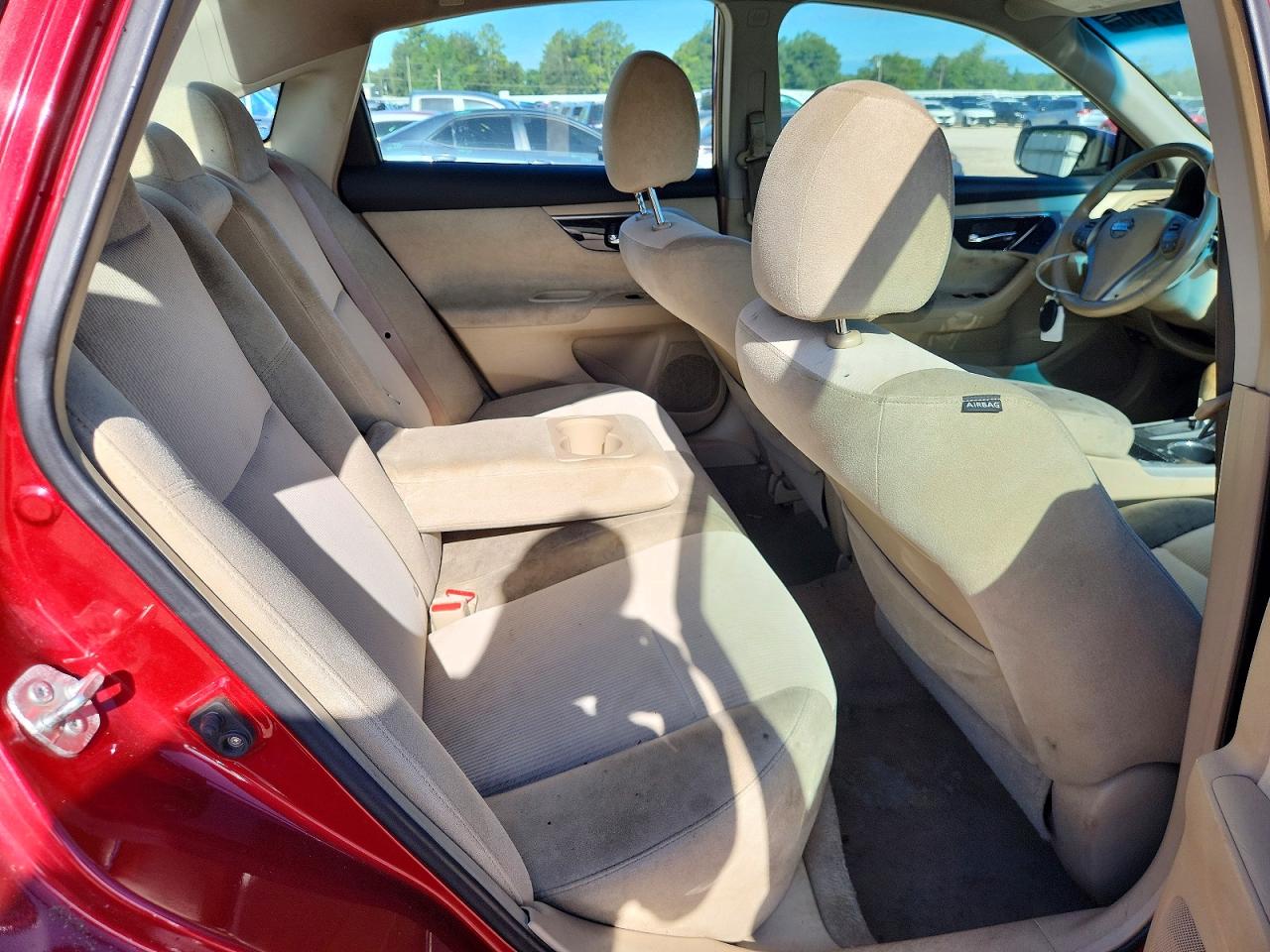 2013 Nissan Altima 2.5 Red vin: 1N4AL3AP9DC264384