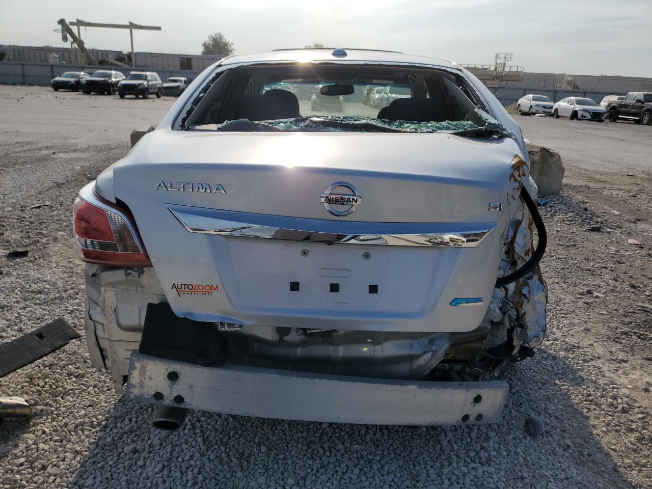 2013 Niss Altima White vin: 1N4AL3AP9DC280374