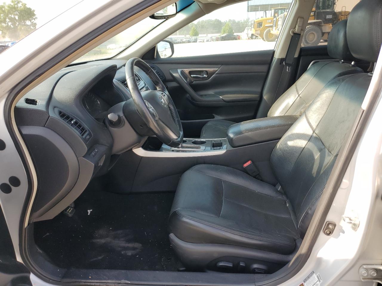 2013 Niss Altima White vin: 1N4AL3AP9DC280374