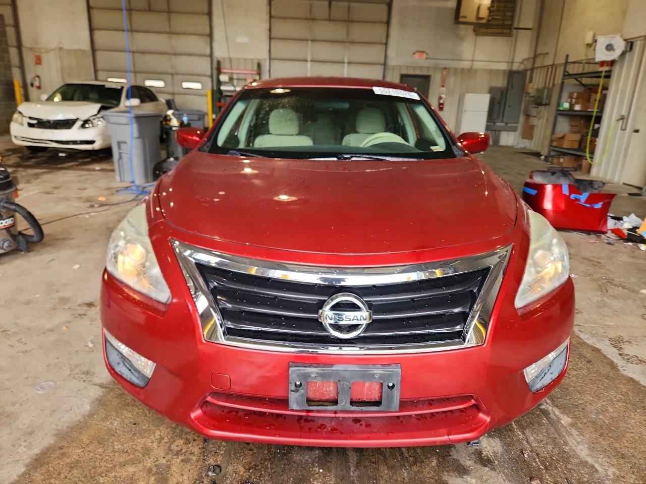 2013 Nissan Altima 2.5 Красный vin: 1N4AL3AP9DC918414