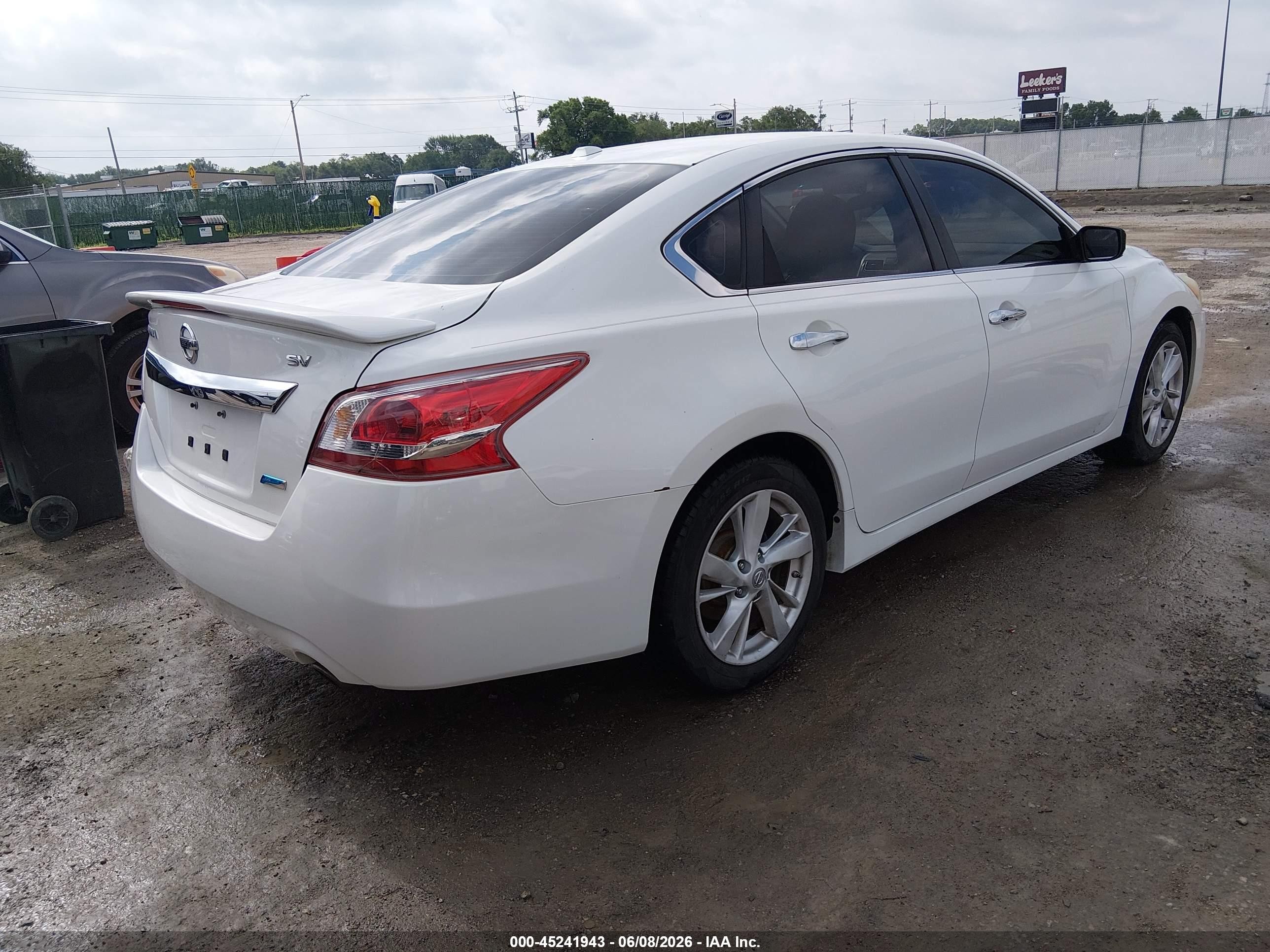 2013 Nissan Altima 2.5 Sv Белый vin: 1N4AL3AP9DN404566