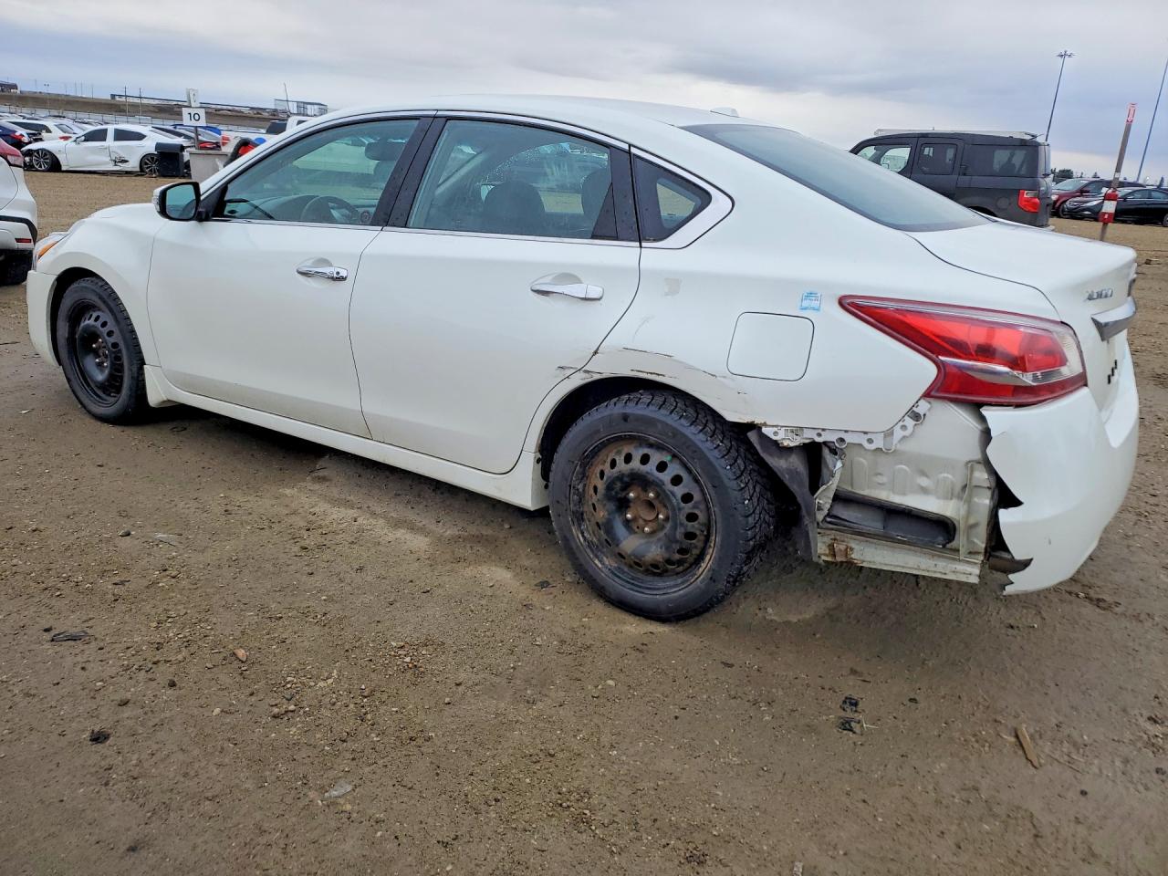 2013 Nissan Altima 2.5 S 4dr White vin: 1N4AL3AP9DN416068