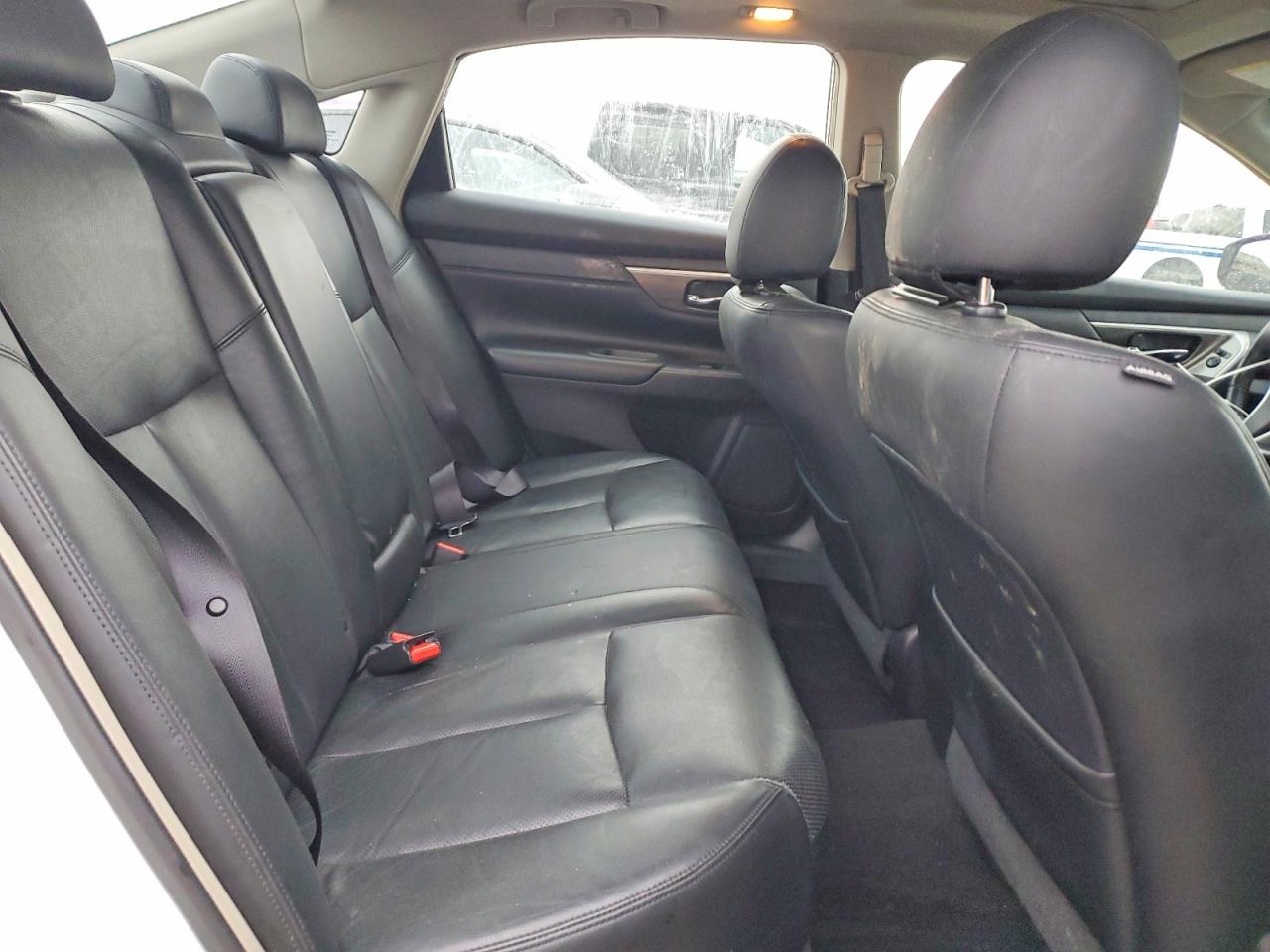 2013 Nissan Altima 2.5 S 4dr White vin: 1N4AL3AP9DN416068