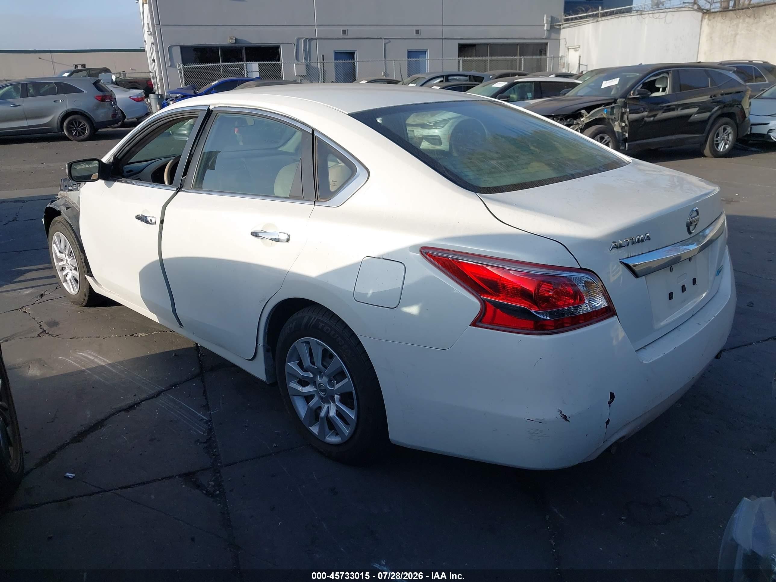 2013 Nissan Altima 2.5 White vin: 1N4AL3AP9DN423392