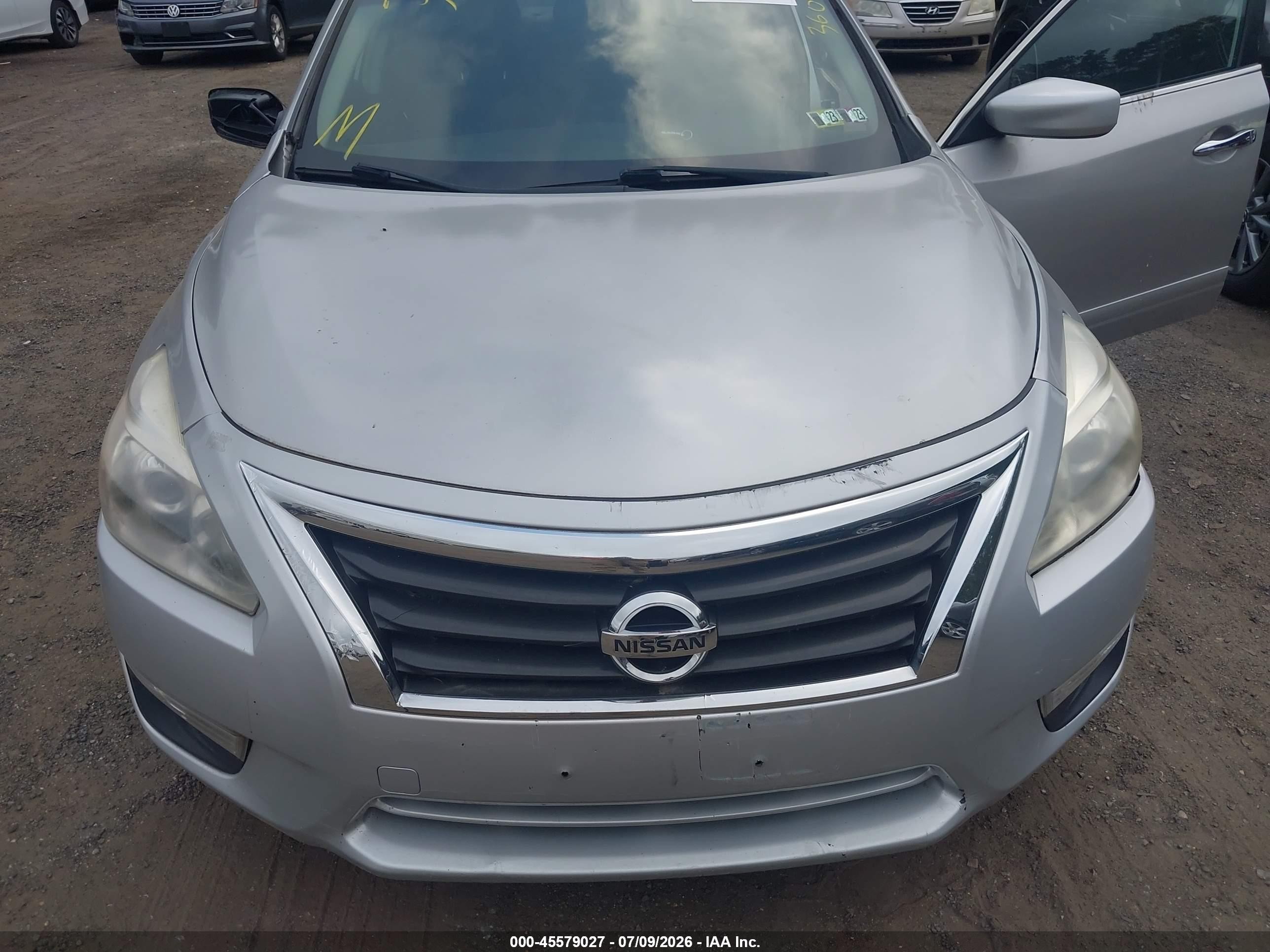 2013 Nissan Altima 2.5 S Silver vin: 1N4AL3AP9DN485746