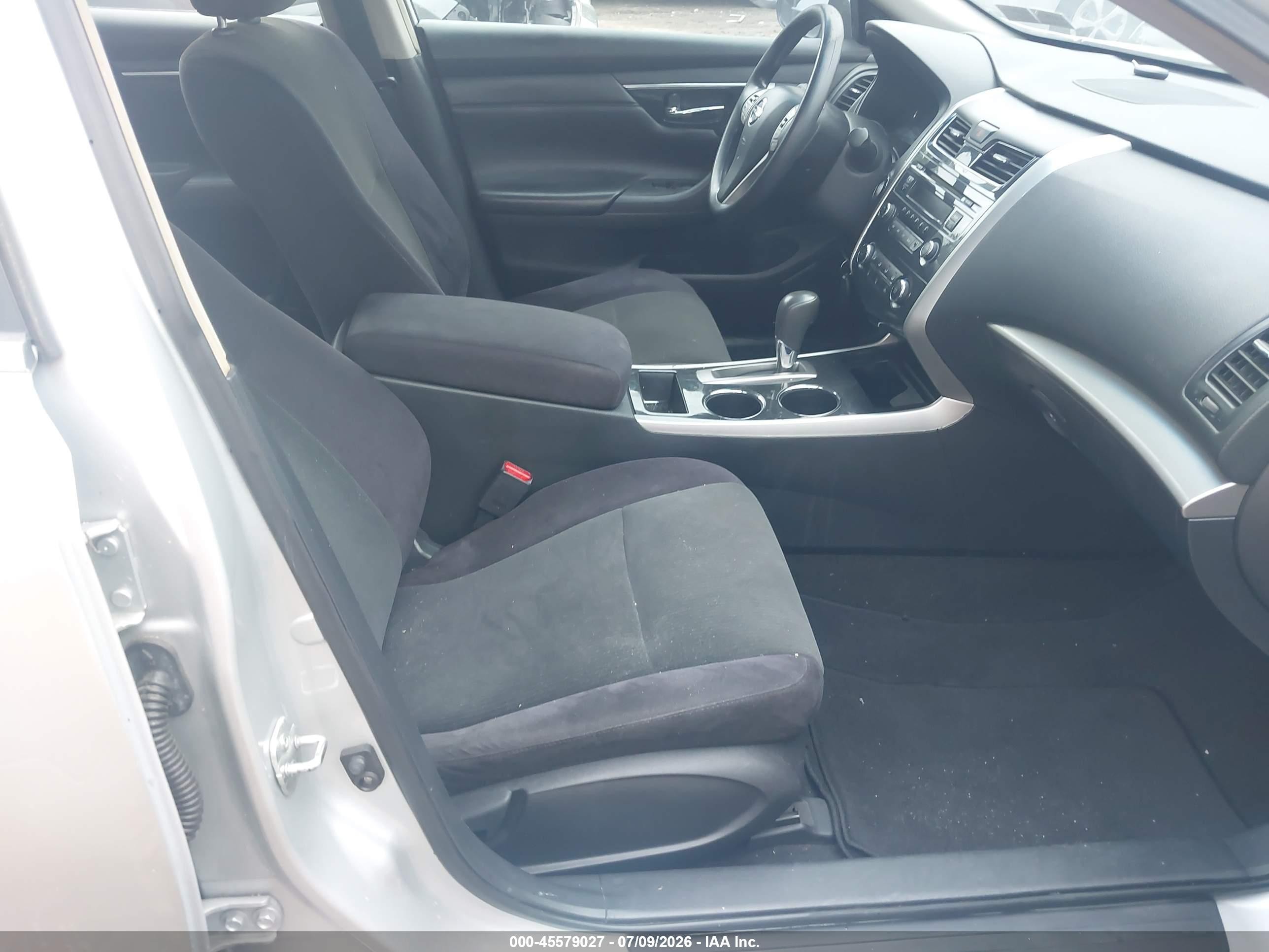 2013 Nissan Altima 2.5 S Silver vin: 1N4AL3AP9DN485746