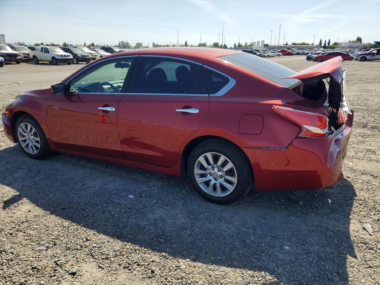 2013 Nissan Altima 2.5 Red vin: 1N4AL3AP9DN501329