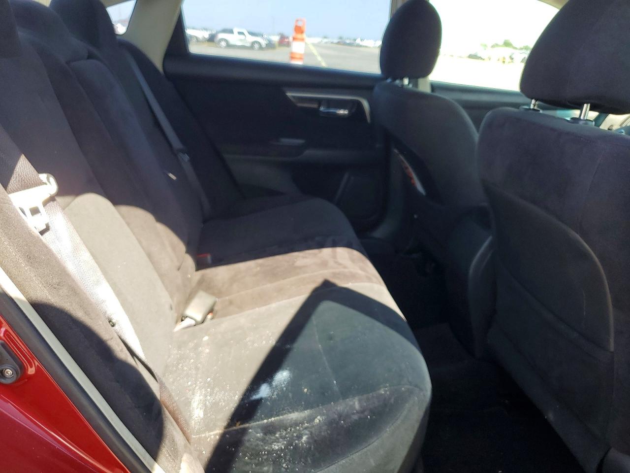 2013 Nissan Altima 2.5 Red vin: 1N4AL3AP9DN501329