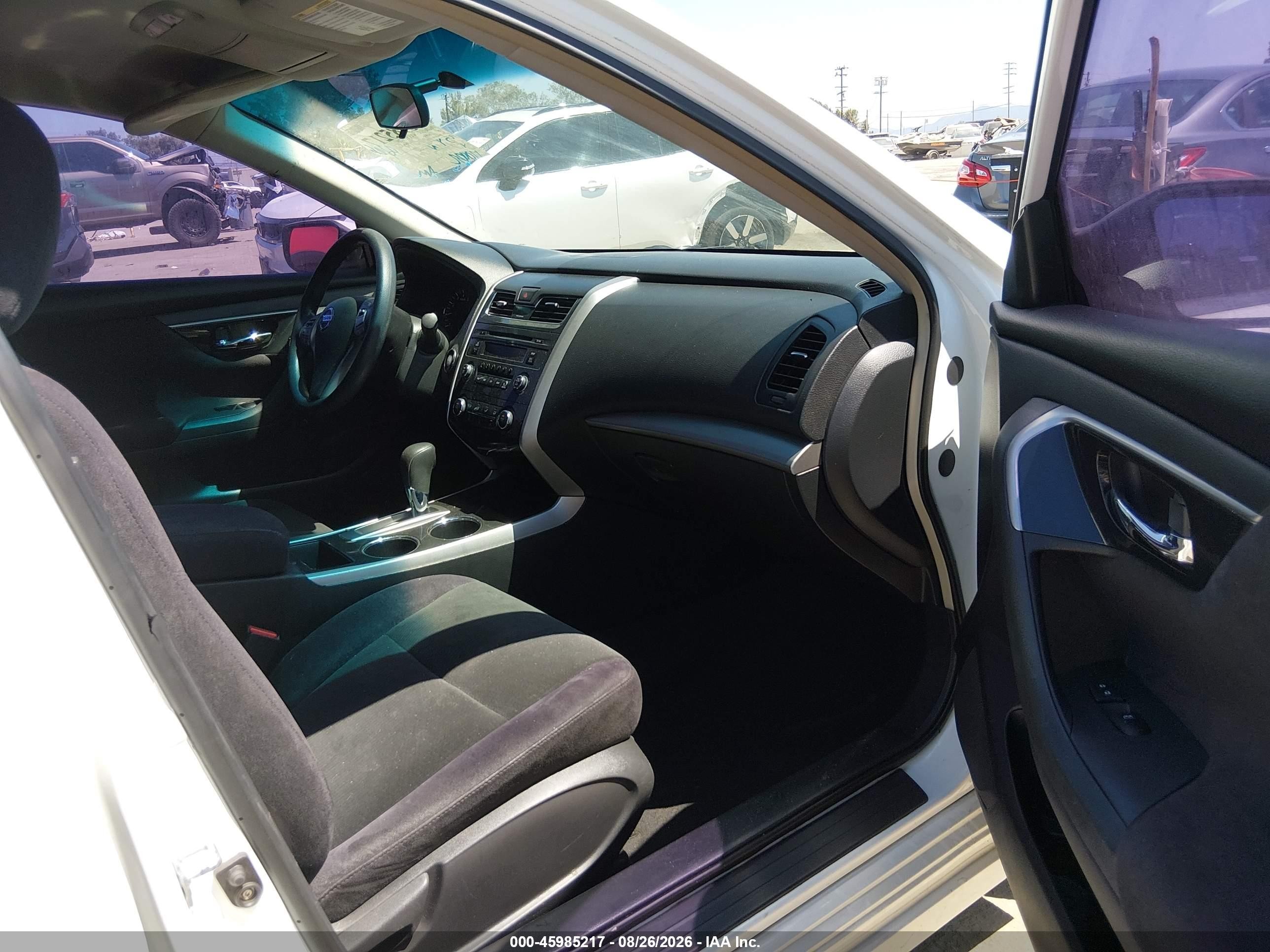 2013 Nissan Altima 2.5 S White vin: 1N4AL3AP9DN502139