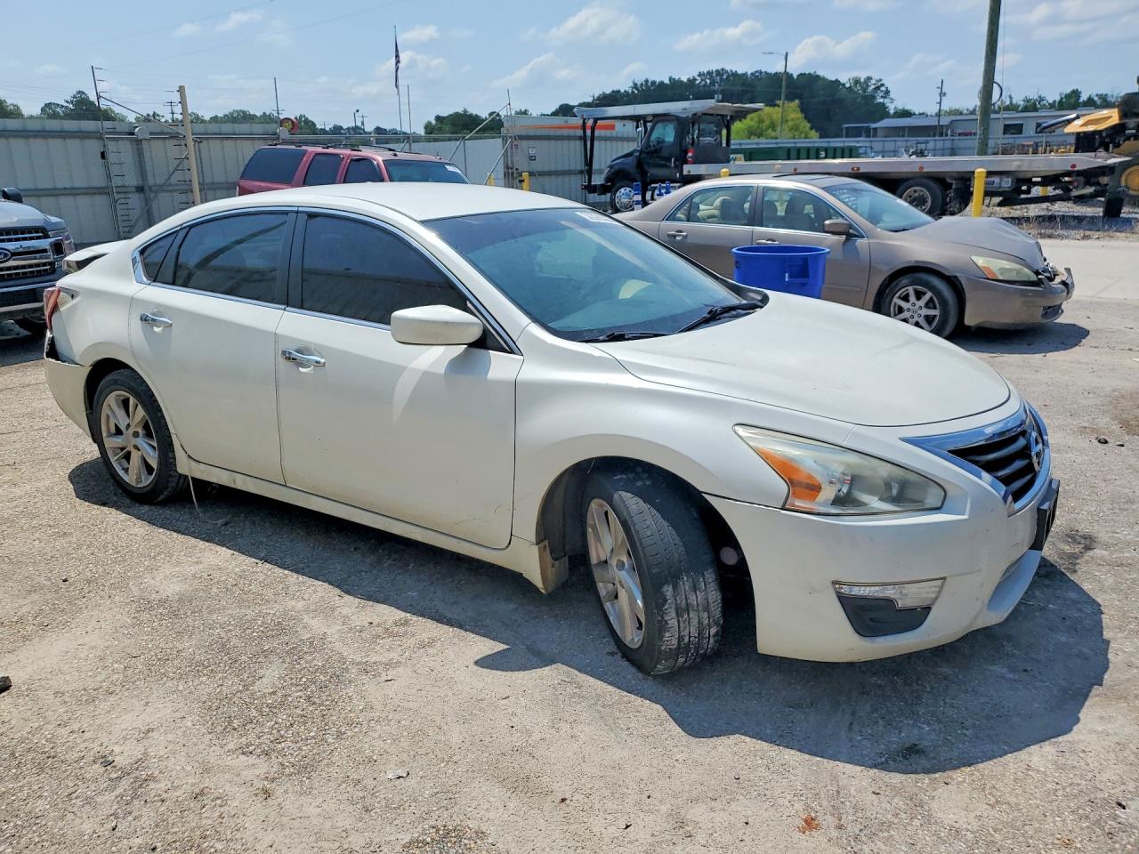 2013 Nissan Altima 2.5 White vin: 1N4AL3AP9DN502142