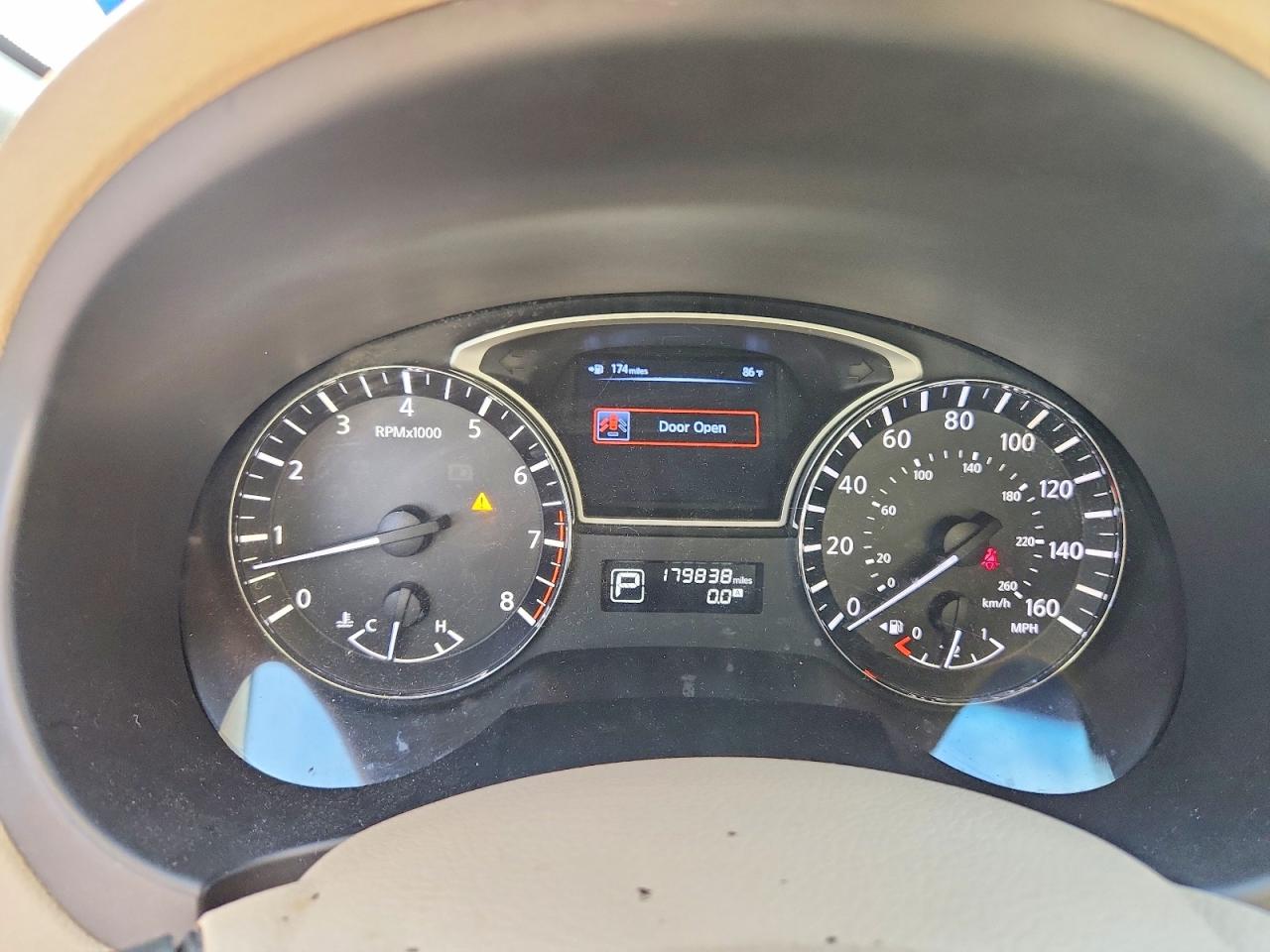2013 Nissan Altima 2.5 Red vin: 1N4AL3AP9DN514677