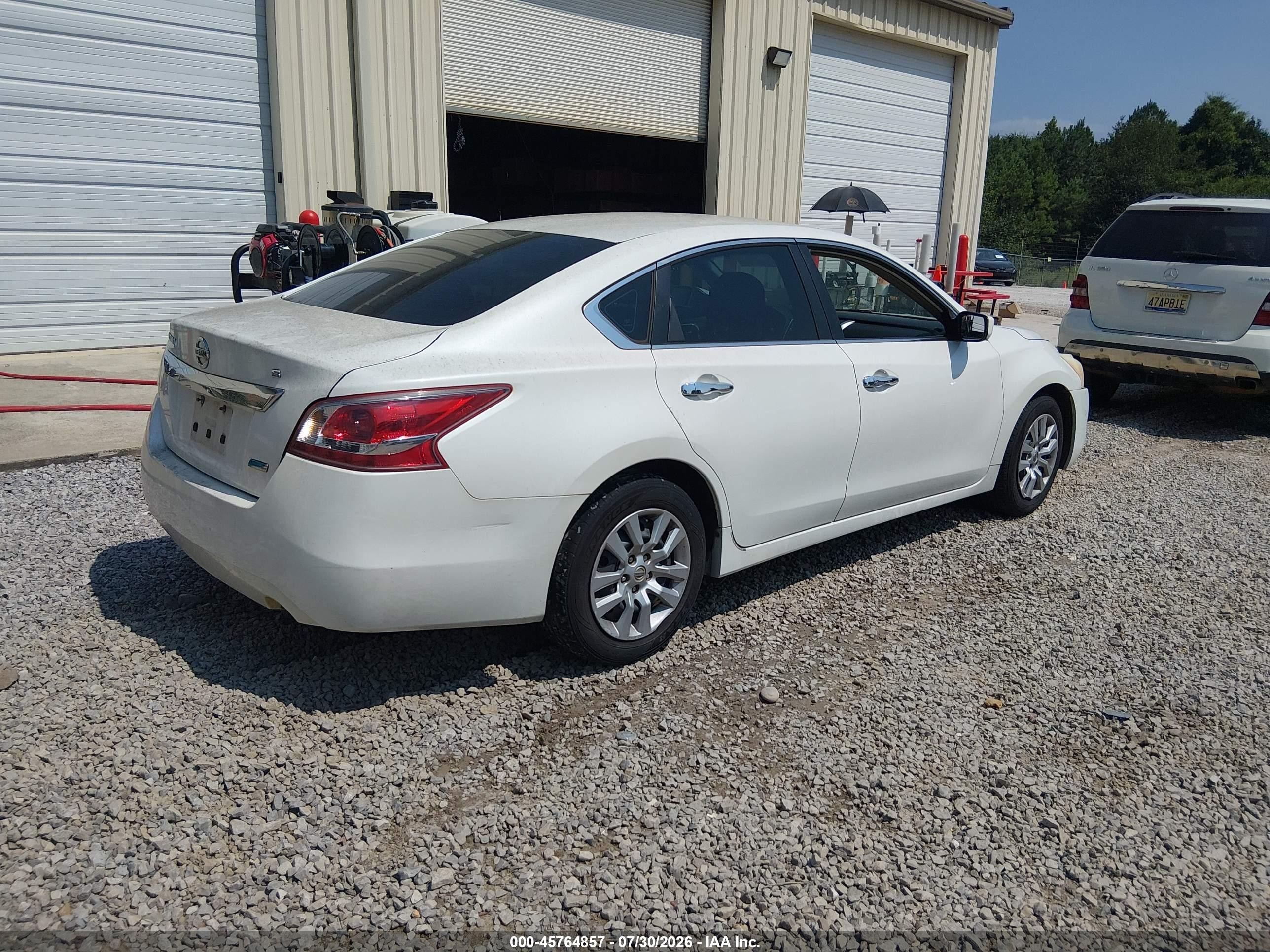 2013 Nissan Altima 2.5 S White vin: 1N4AL3AP9DN523783